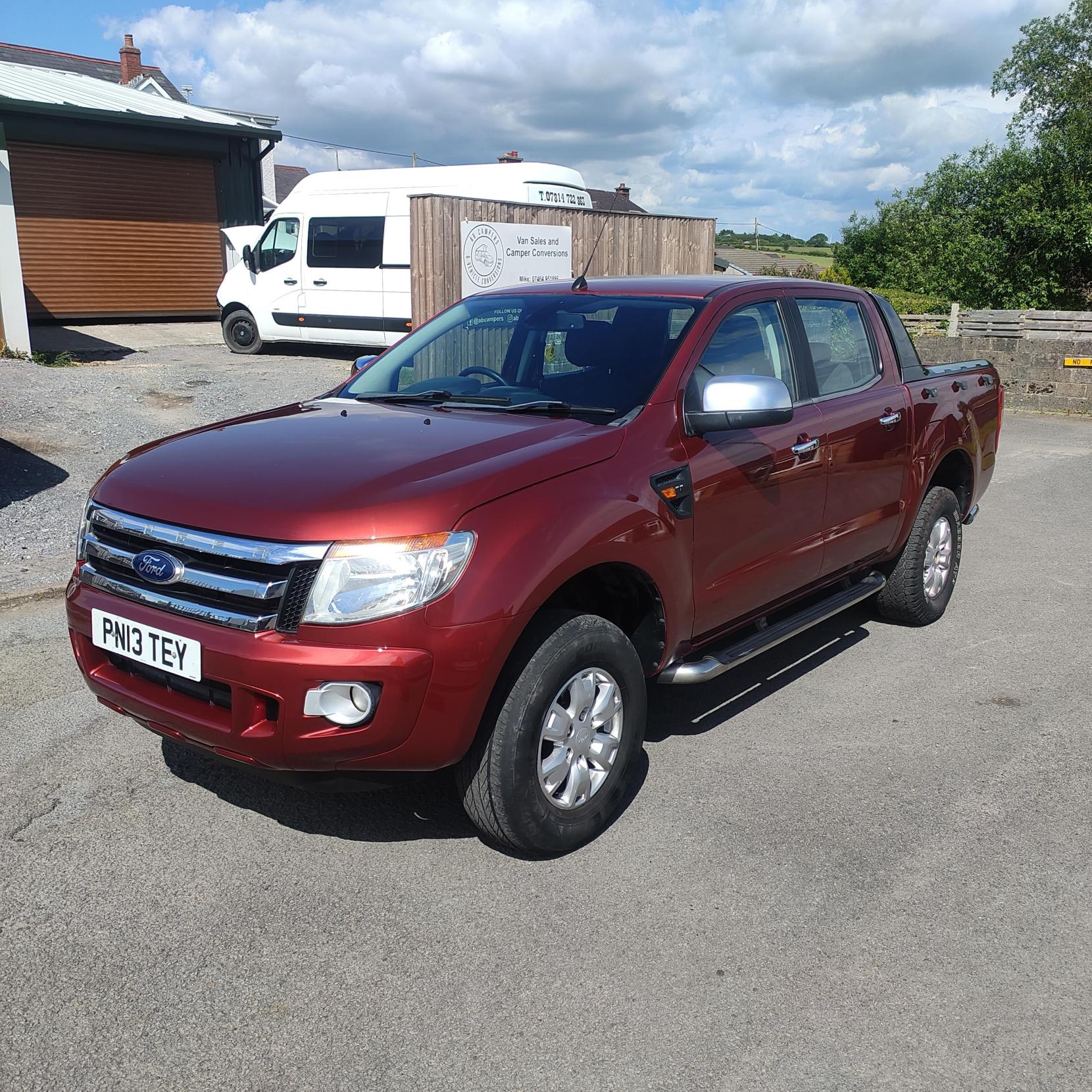 Ford Ranger 2.2 TDCi XLT Super Pickup Extended Cab 4dr Diesel Manual 4WD Euro 5 (150 ps)