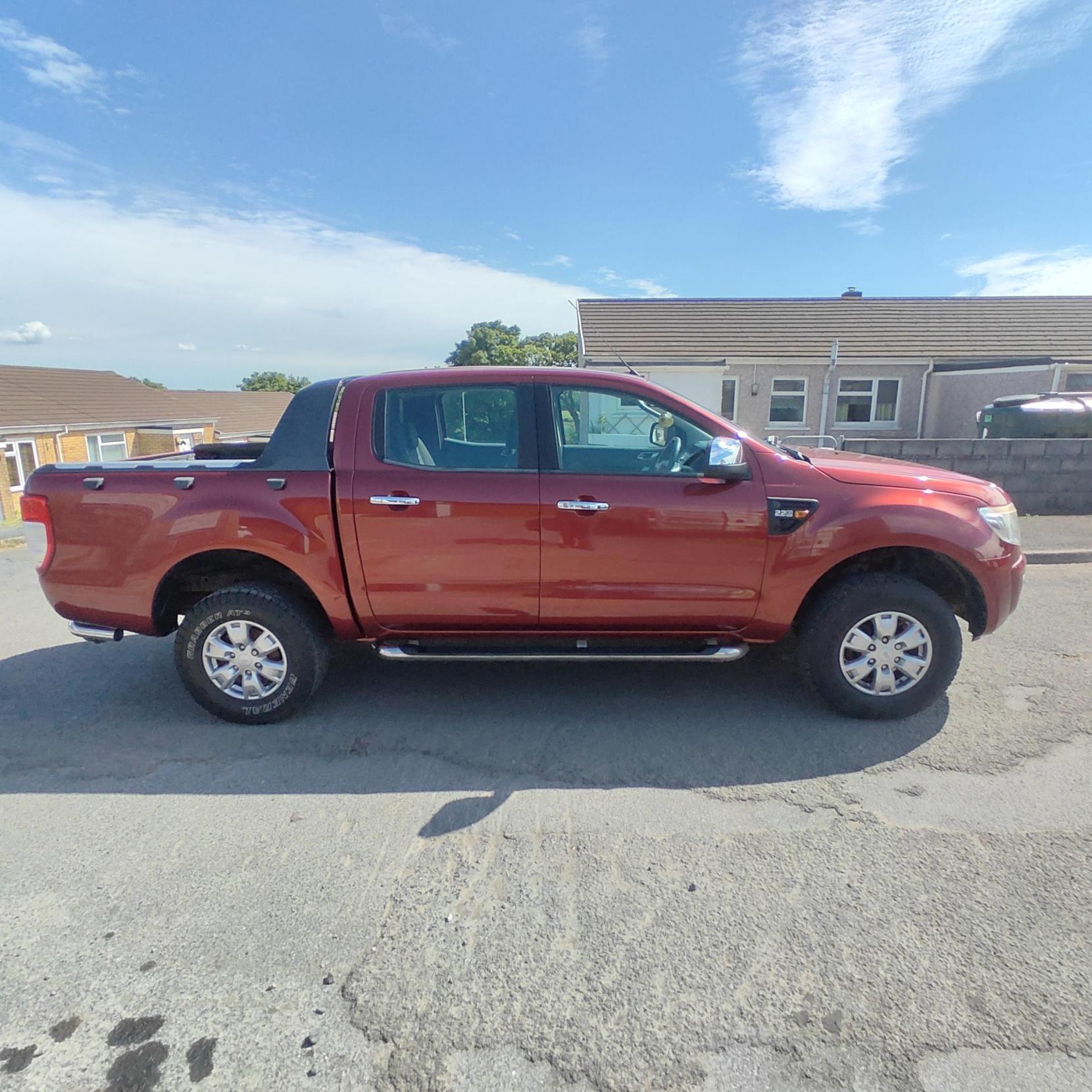 Ford Ranger 2.2 TDCi XLT Super Pickup Extended Cab 4dr Diesel Manual 4WD Euro 5 (150 ps)