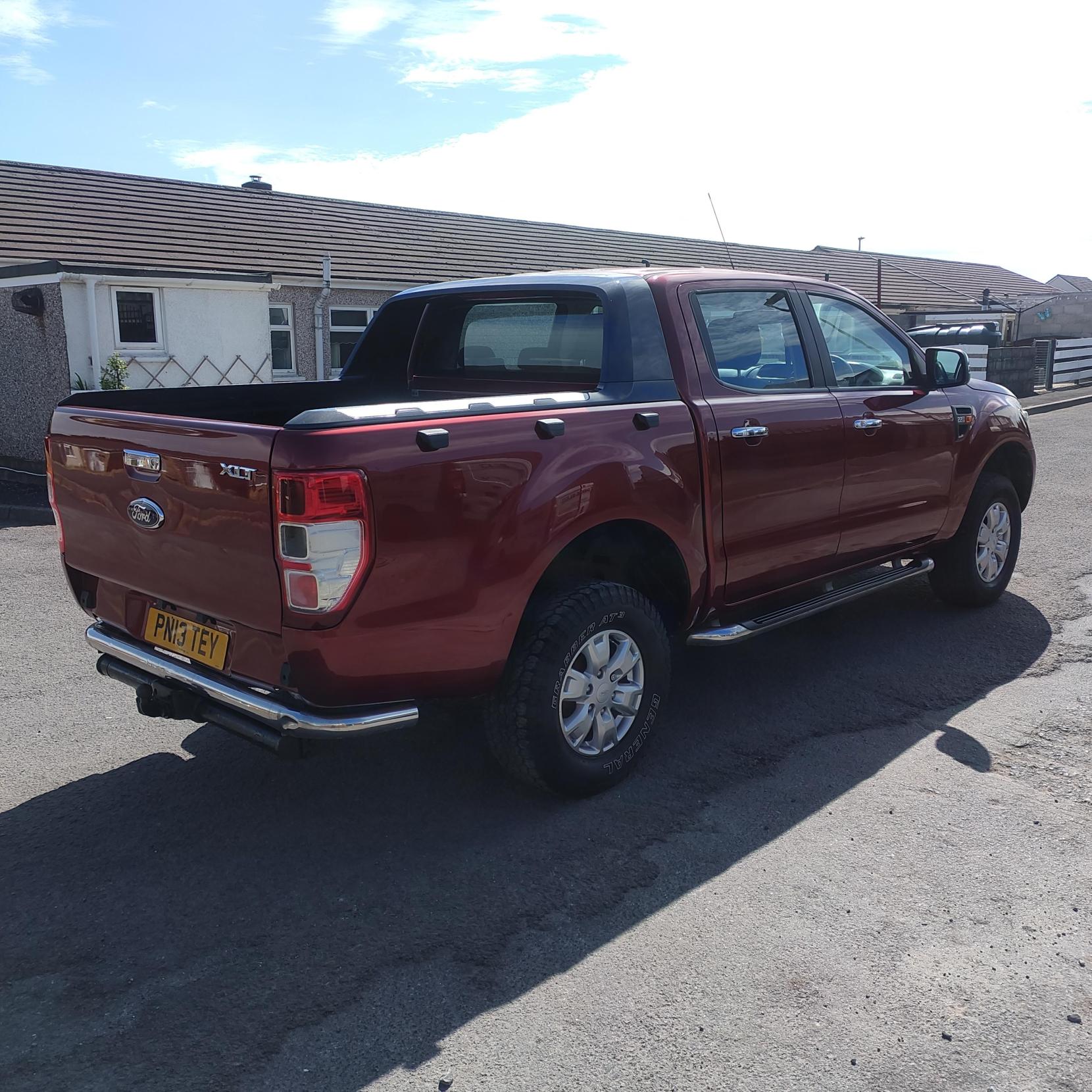 Ford Ranger 2.2 TDCi XLT Super Pickup Extended Cab 4dr Diesel Manual 4WD Euro 5 (150 ps)