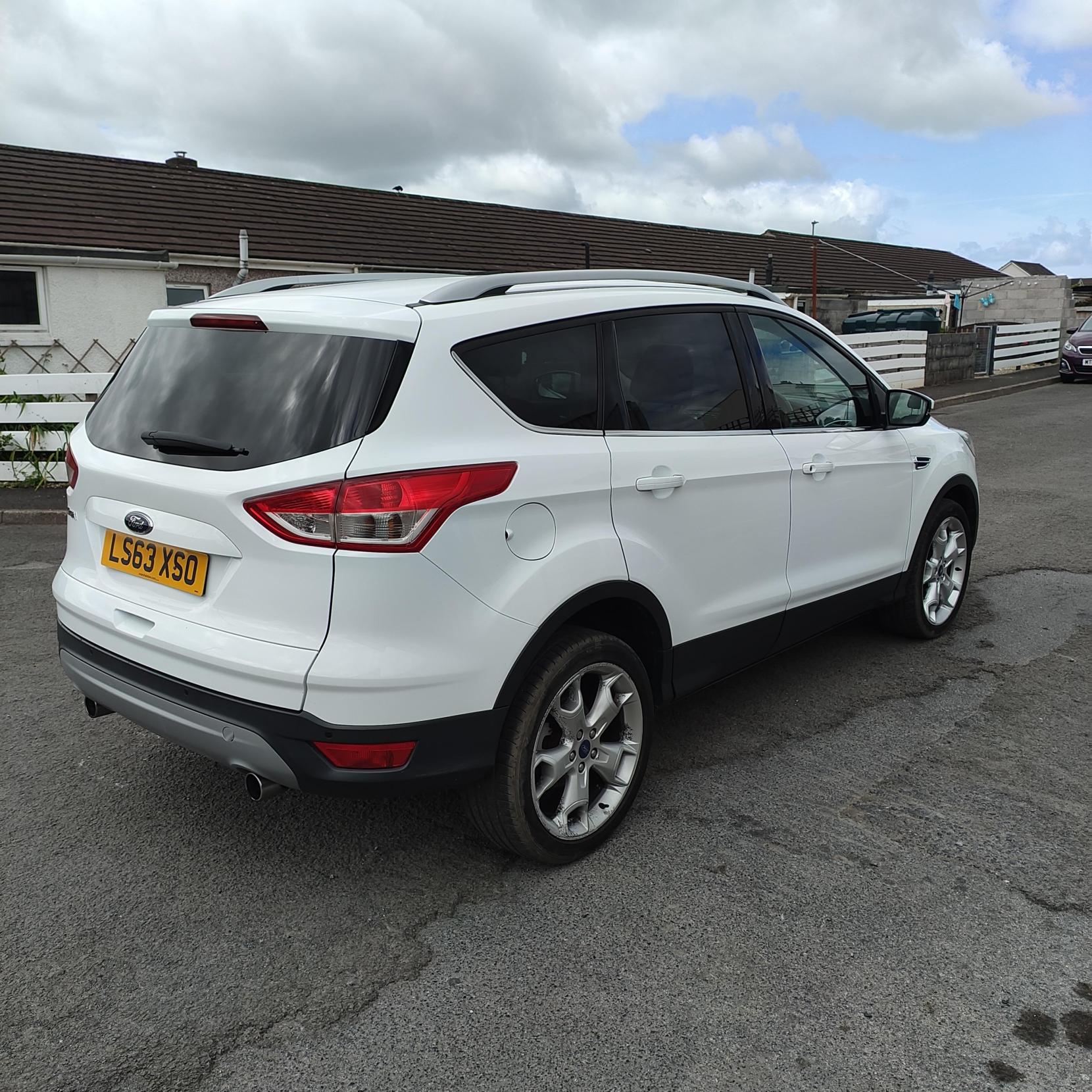 Ford Kuga 2.0 TDCi Titanium SUV 5dr Diesel Manual AWD Euro 5 (163 ps)