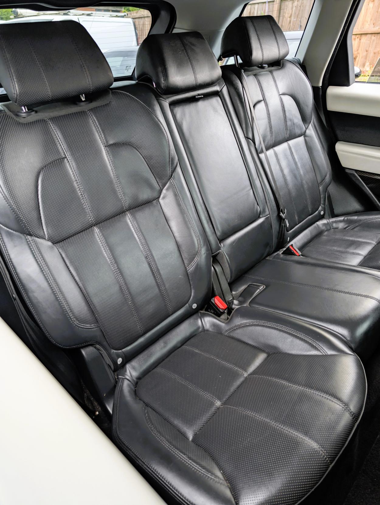 Land Rover Range Rover Sport 3.0 SD V6 HSE Dynamic SUV 5dr Diesel Auto 4WD Euro 5 (s/s) (292 ps)