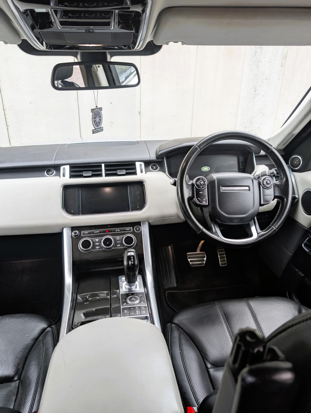 Land Rover Range Rover Sport 3.0 SD V6 HSE Dynamic SUV 5dr Diesel Auto 4WD Euro 5 (s/s) (292 ps)