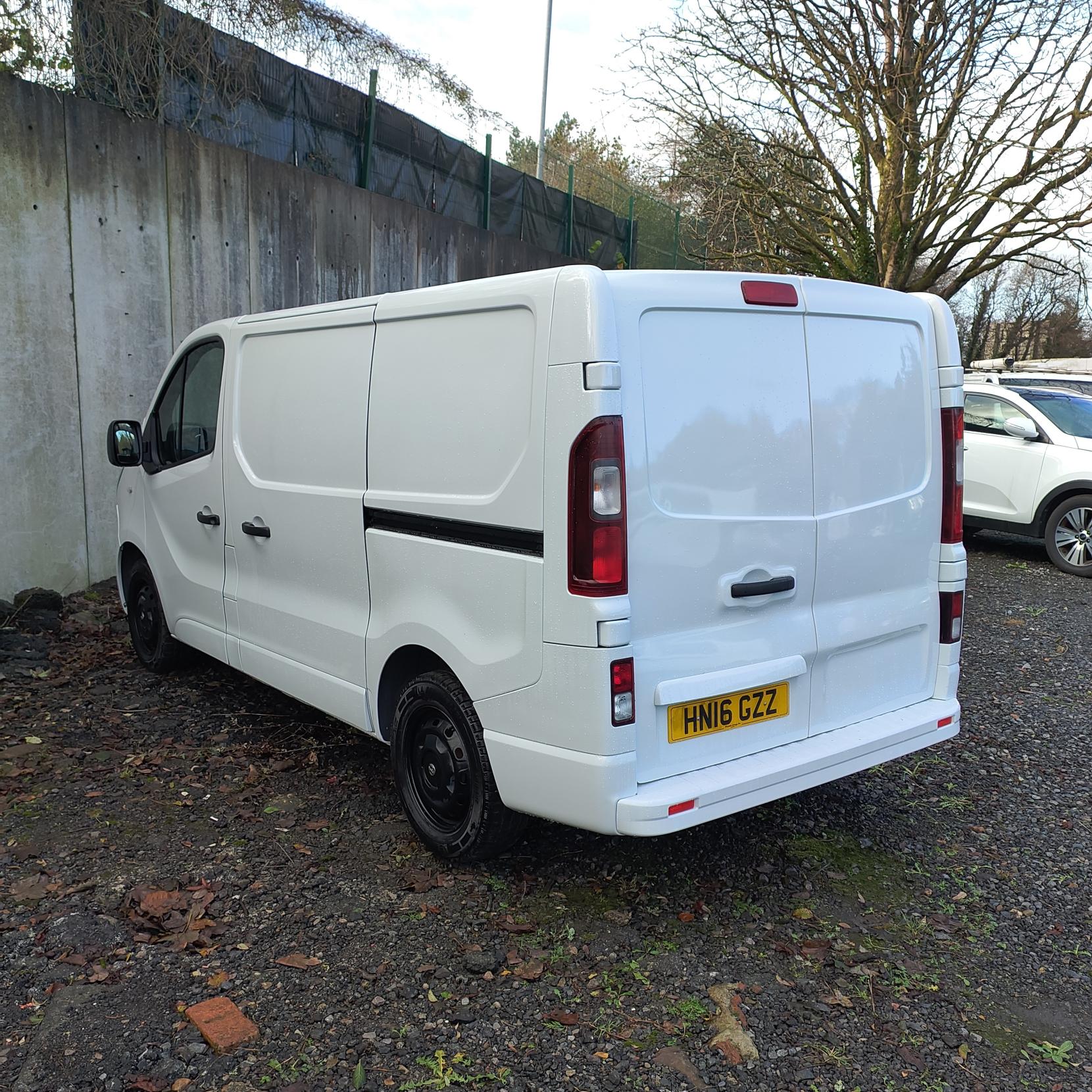 Vauxhall Vivaro 1.6 CDTi 2700 Panel Van 5dr Diesel Manual L1 H1 Euro 5 (115 ps)