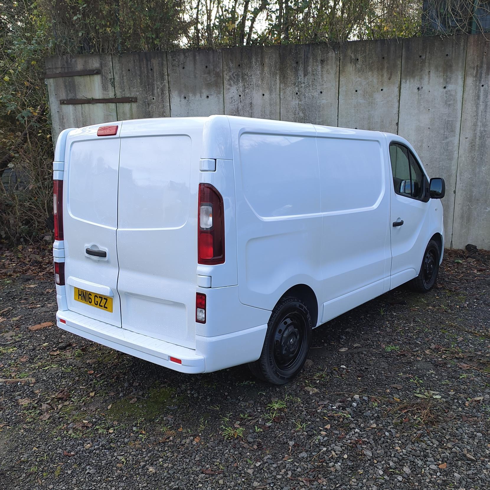 Vauxhall Vivaro 1.6 CDTi 2700 Panel Van 5dr Diesel Manual L1 H1 Euro 5 (115 ps)