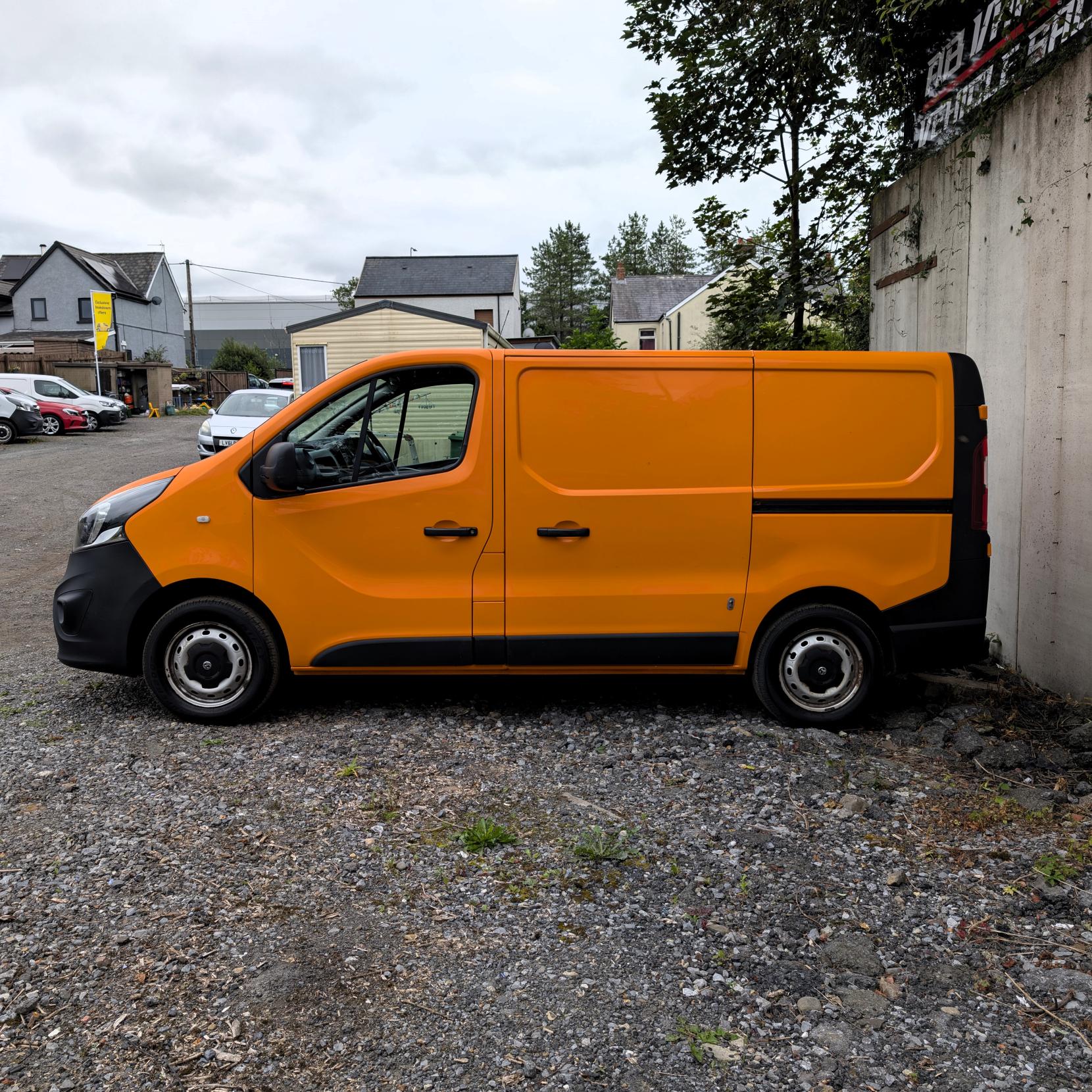 Vauxhall Vivaro 1.6 CDTi 2700 Panel Van 5dr Diesel Manual L1 H1 Euro 5 (115 ps)