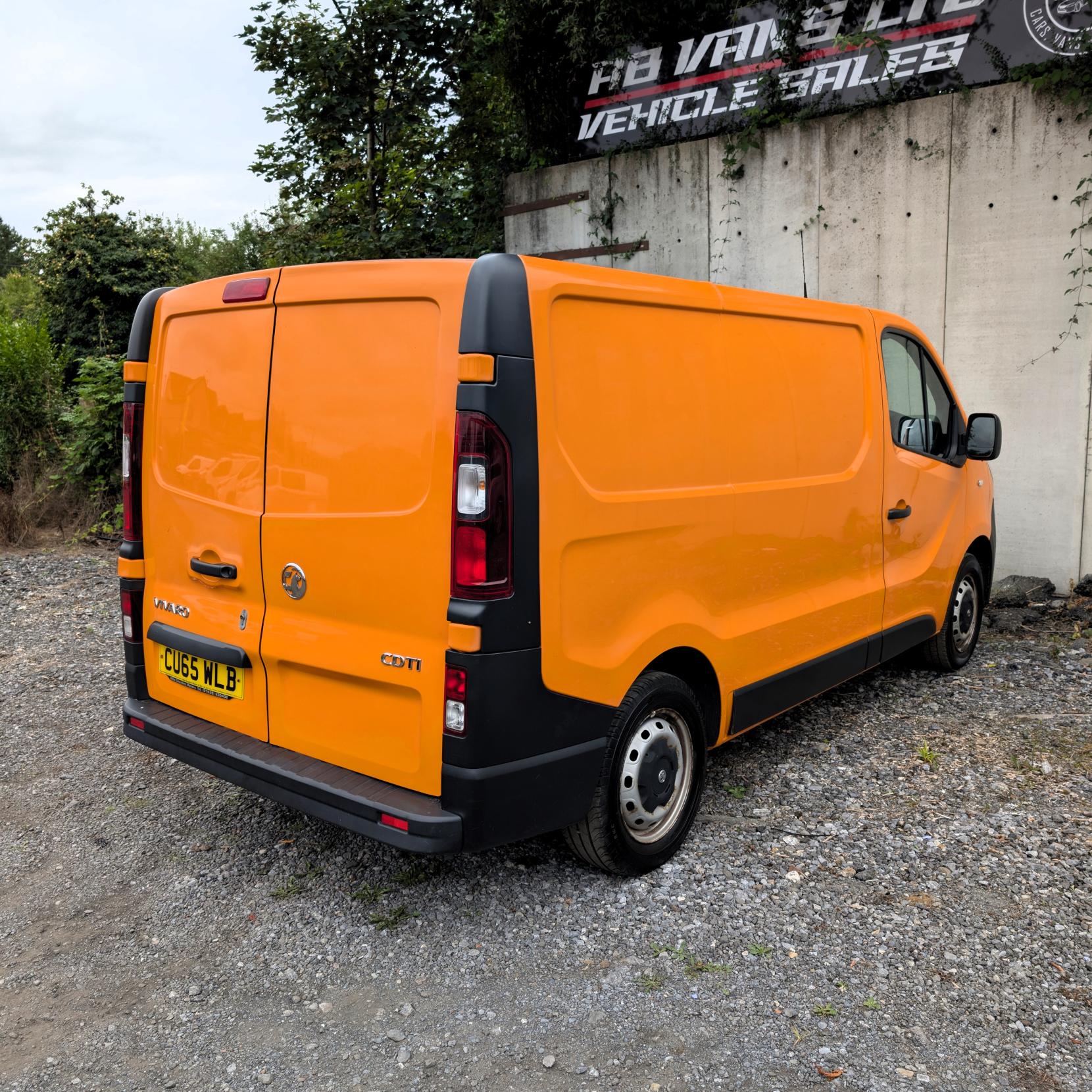 Vauxhall Vivaro 1.6 CDTi 2700 Panel Van 5dr Diesel Manual L1 H1 Euro 5 (115 ps)