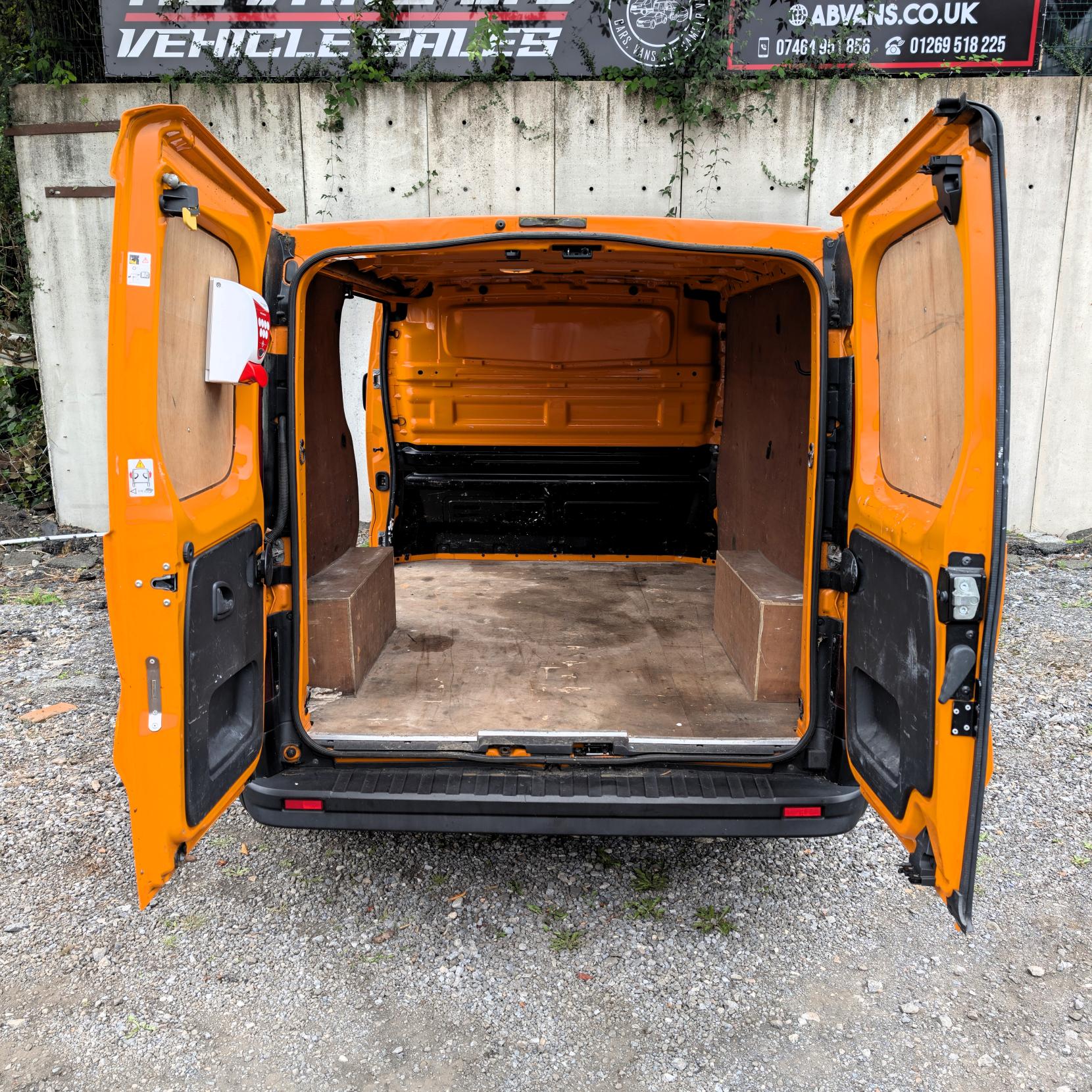 Vauxhall Vivaro 1.6 CDTi 2700 Panel Van 5dr Diesel Manual L1 H1 Euro 5 (115 ps)