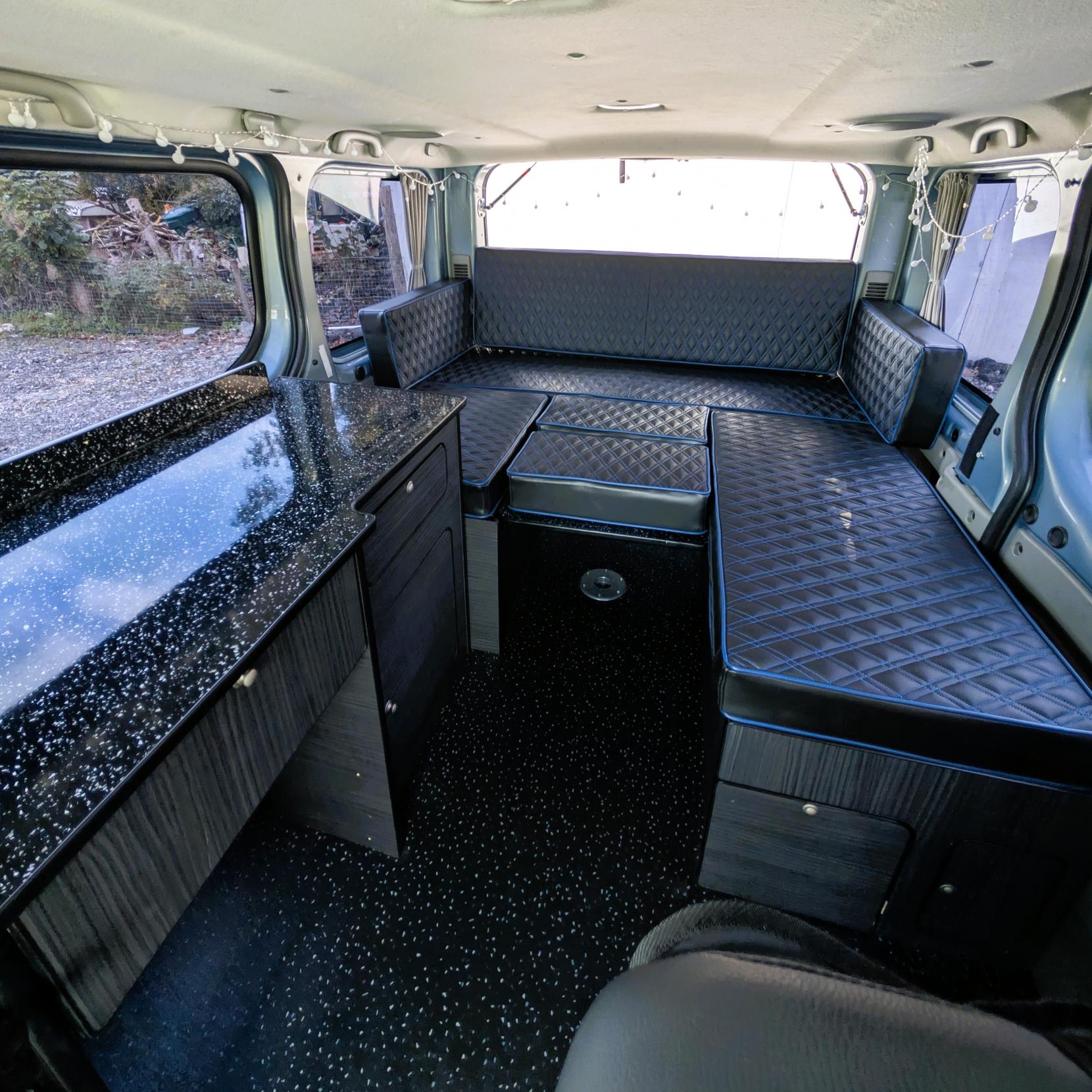 Renault Trafic RENAULT TRAFIC SPORT AUTOMATIC CAMPER VAN U SHAPE DAY VAN