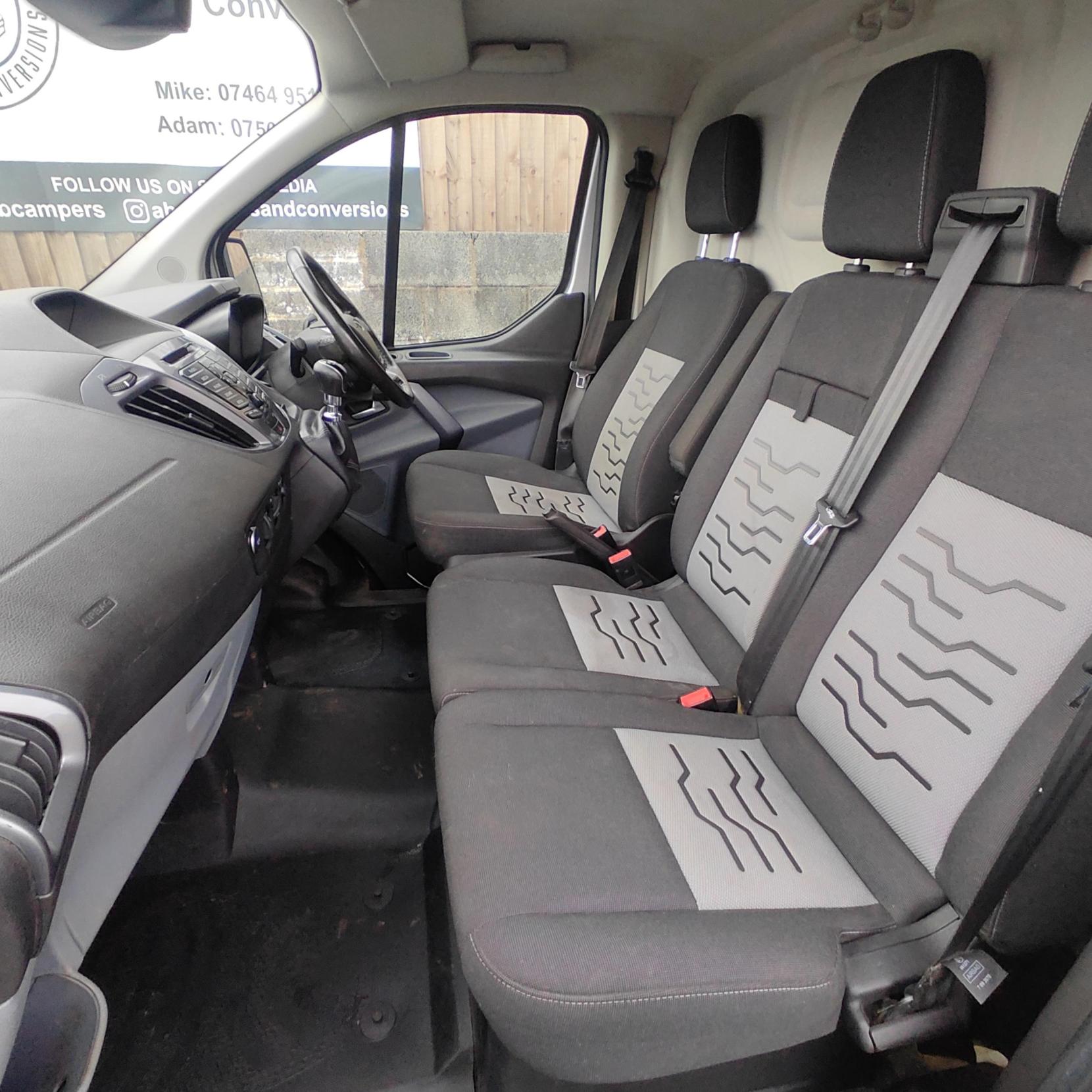 Ford Transit Custom 2.0 TDCi 270 Limited Panel Van 5dr Diesel Manual L1 H2 (157 g/km, 128 bhp)