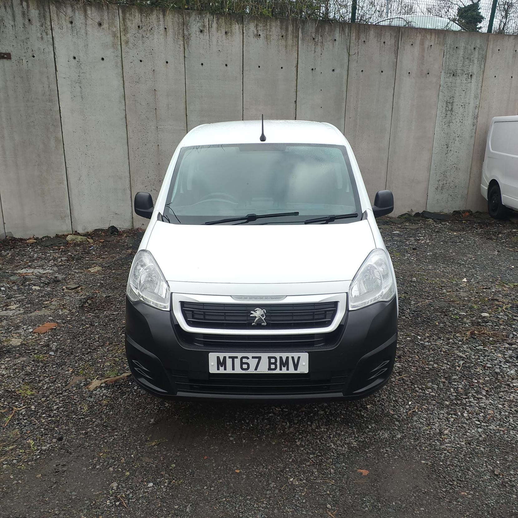 Peugeot Partner 1.6 BlueHDi 854 Professional Panel Van 5dr Diesel Manual L1 (112 g/km, 97.64 bhp)