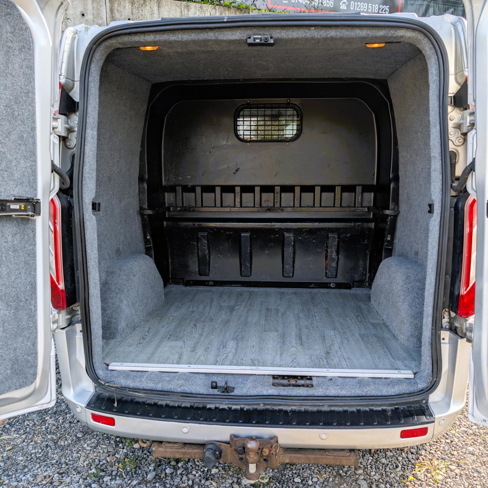 Ford Transit Custom 2.0 300 EcoBlue Limited Crew Van Double Cab 5dr Diesel Auto L1 H1 Euro 6 (s/s) (6 Seat) (130 ps)