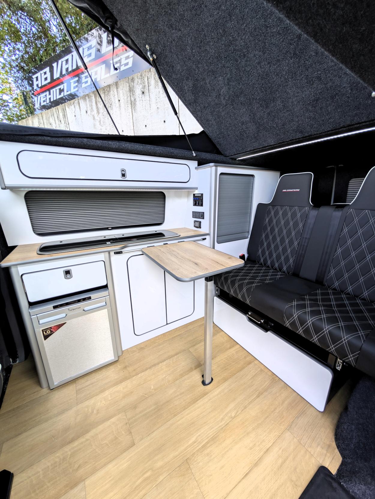 Volkswagen Transporter 4 BERTH CAMPER VAN