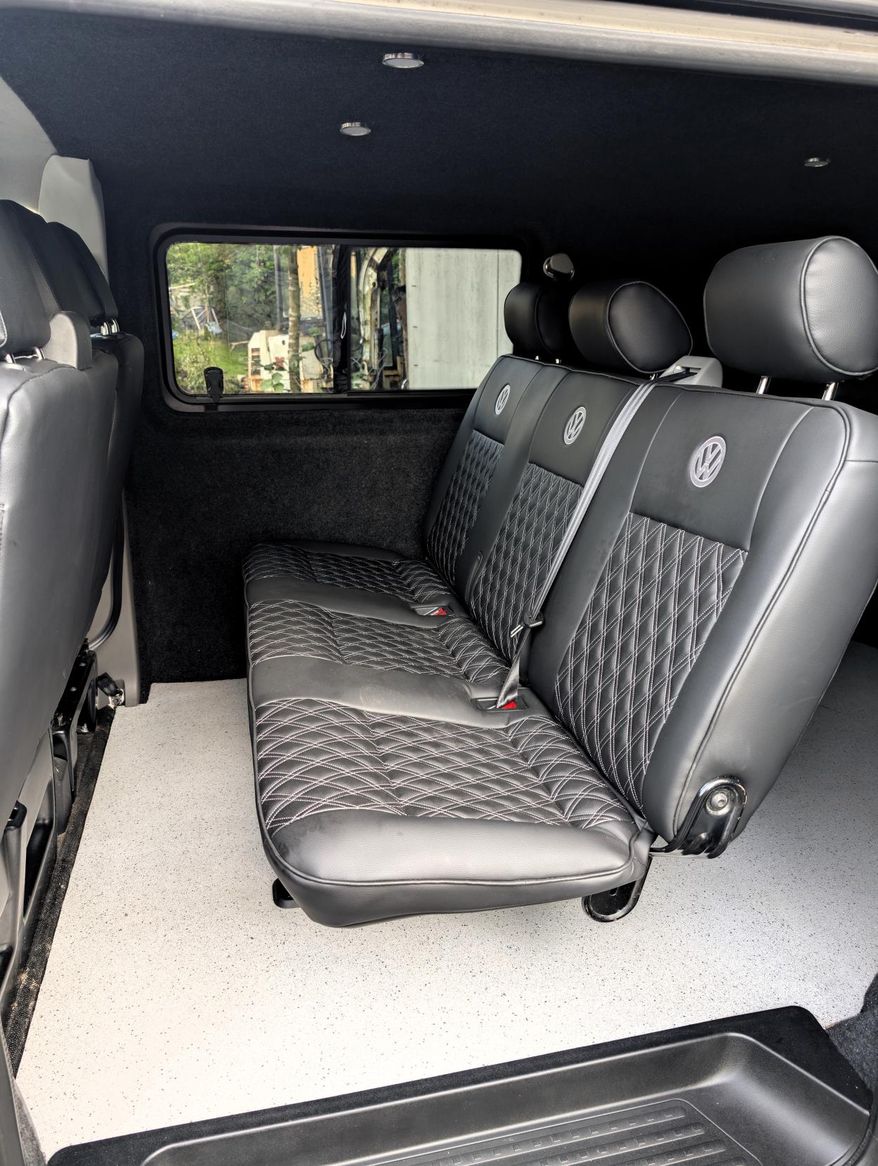 Volkswagen Transporter 2.0 TDI T28 Startline Crew Cab 5dr Diesel Manual FWD SWB Euro 6 (s/s)