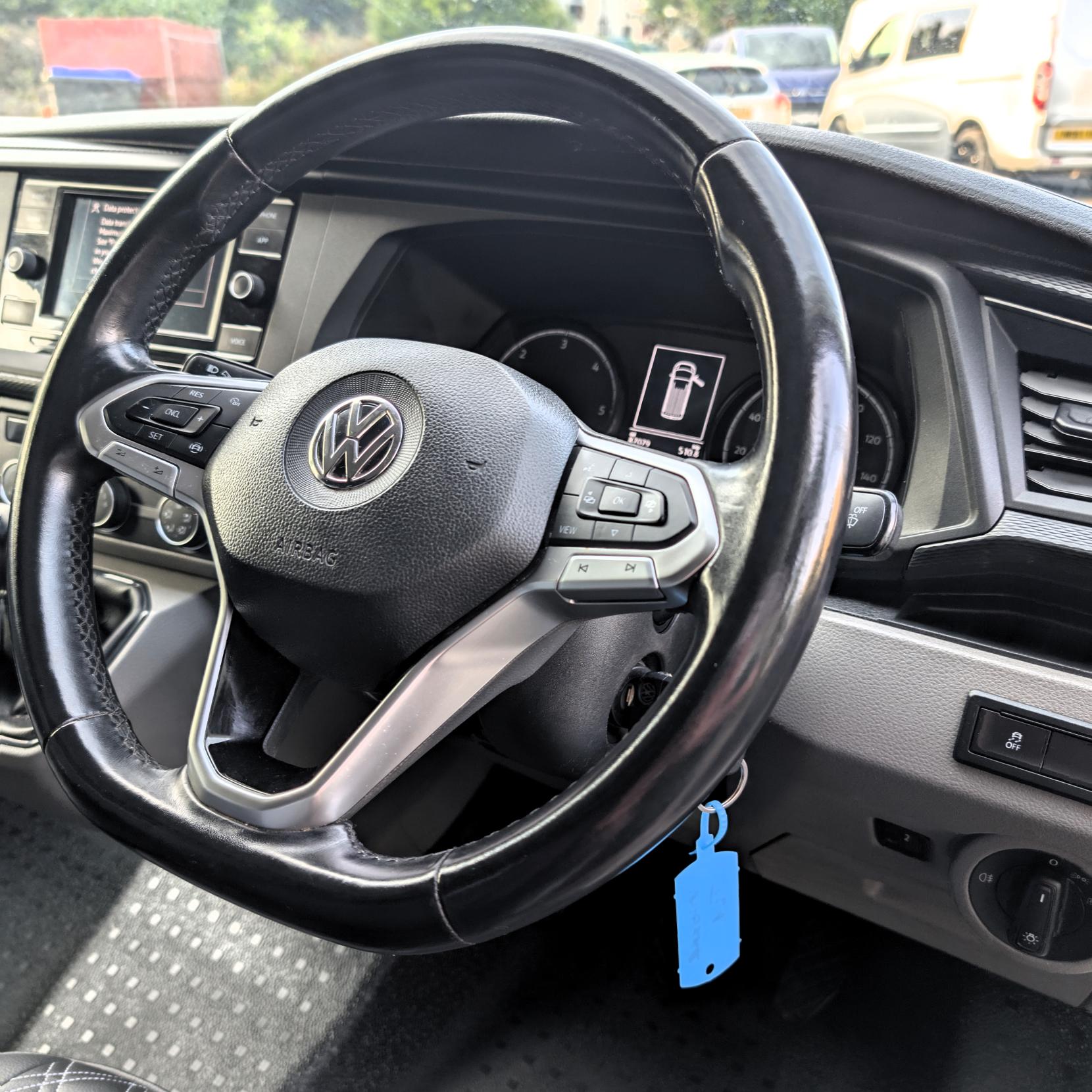 Volkswagen Transporter 2.0 TDI T28 Startline Crew Cab 5dr Diesel Manual FWD SWB Euro 6 (s/s)