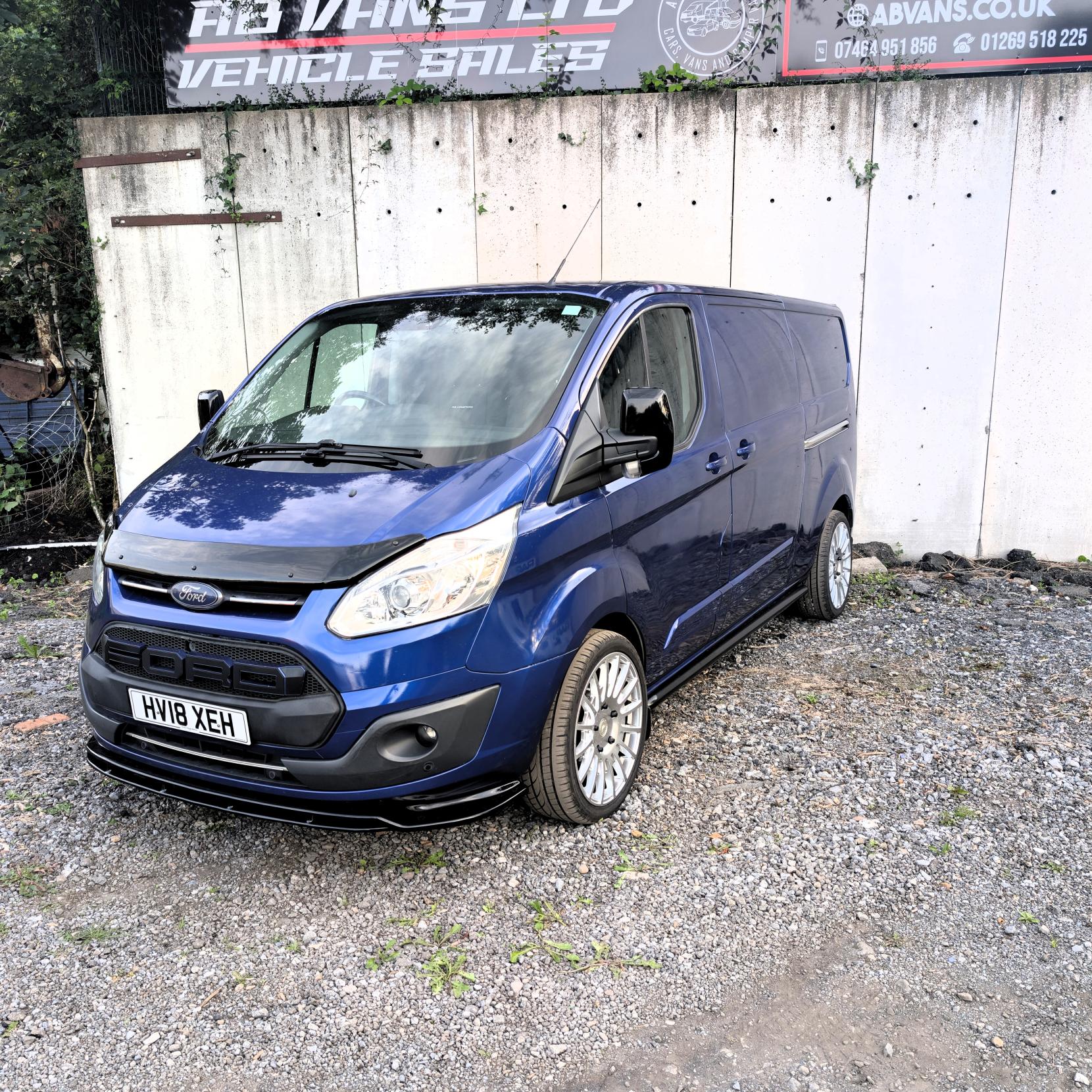 Ford Transit Custom 2.0 TDCi 290 Limited Panel Van 5dr Diesel Manual L2 H2 (157 g/km, 128 bhp)
