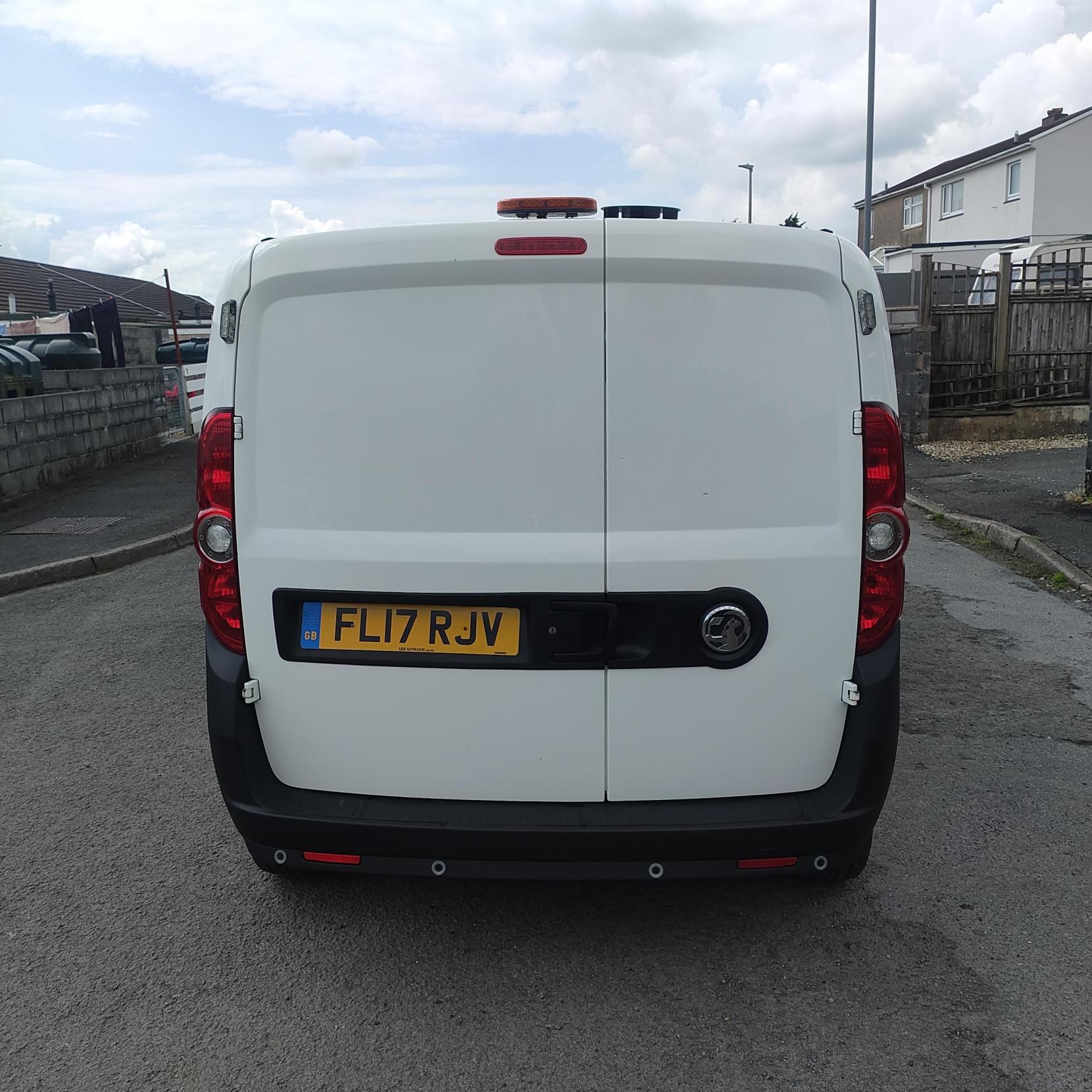 Vauxhall Combo 1.3 CDTi 2300 ecoFLEX 16v Panel Van 3dr Diesel Manual FWD L1 H1 (s/s) (120 g/km, 94 bhp)