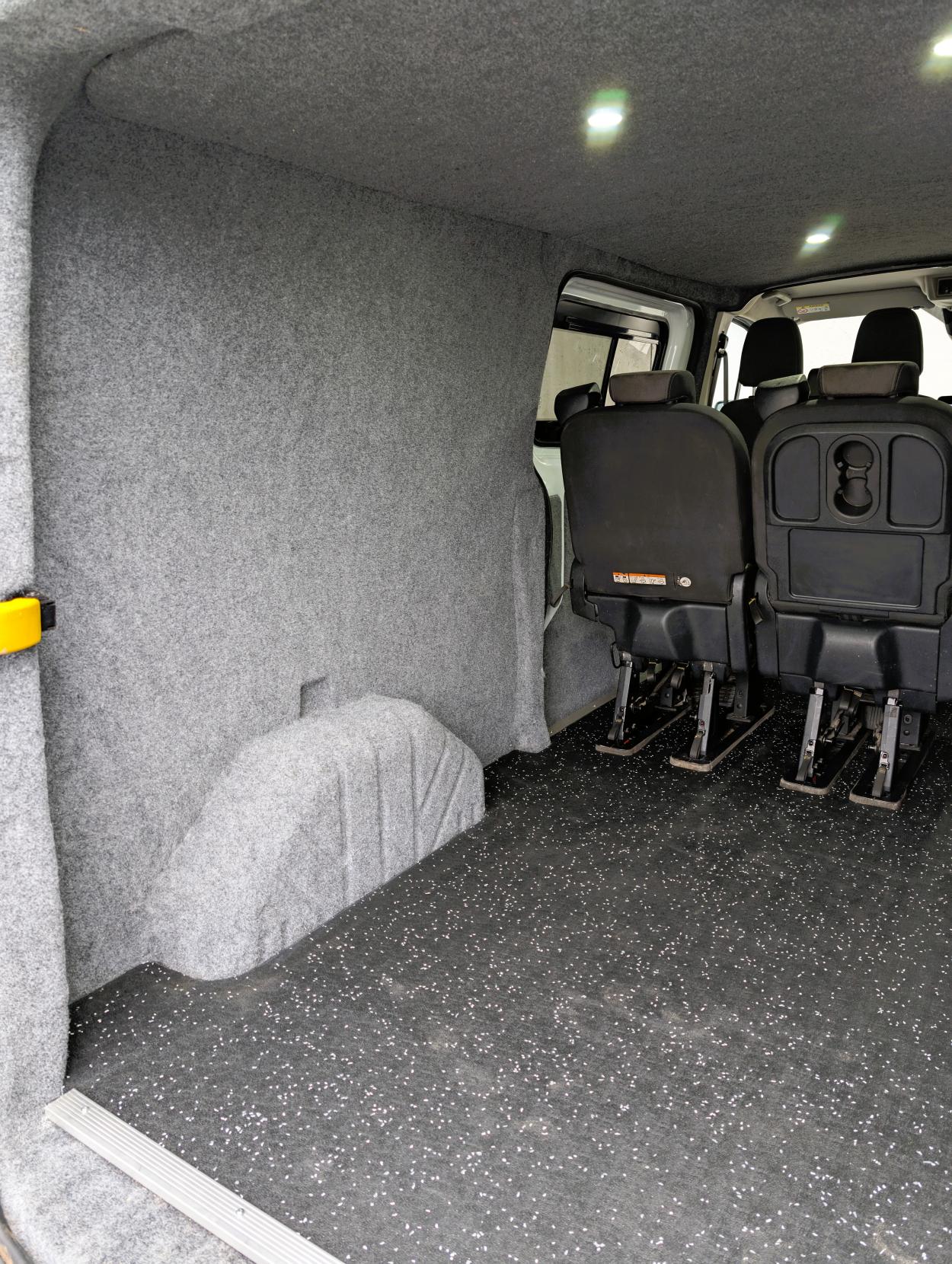Ford Transit Custom 2.0 Limited Crew Van Double Cab 5dr Diesel L2 H1 Euro 6 (s/s) (6 Seat) (130 ps)