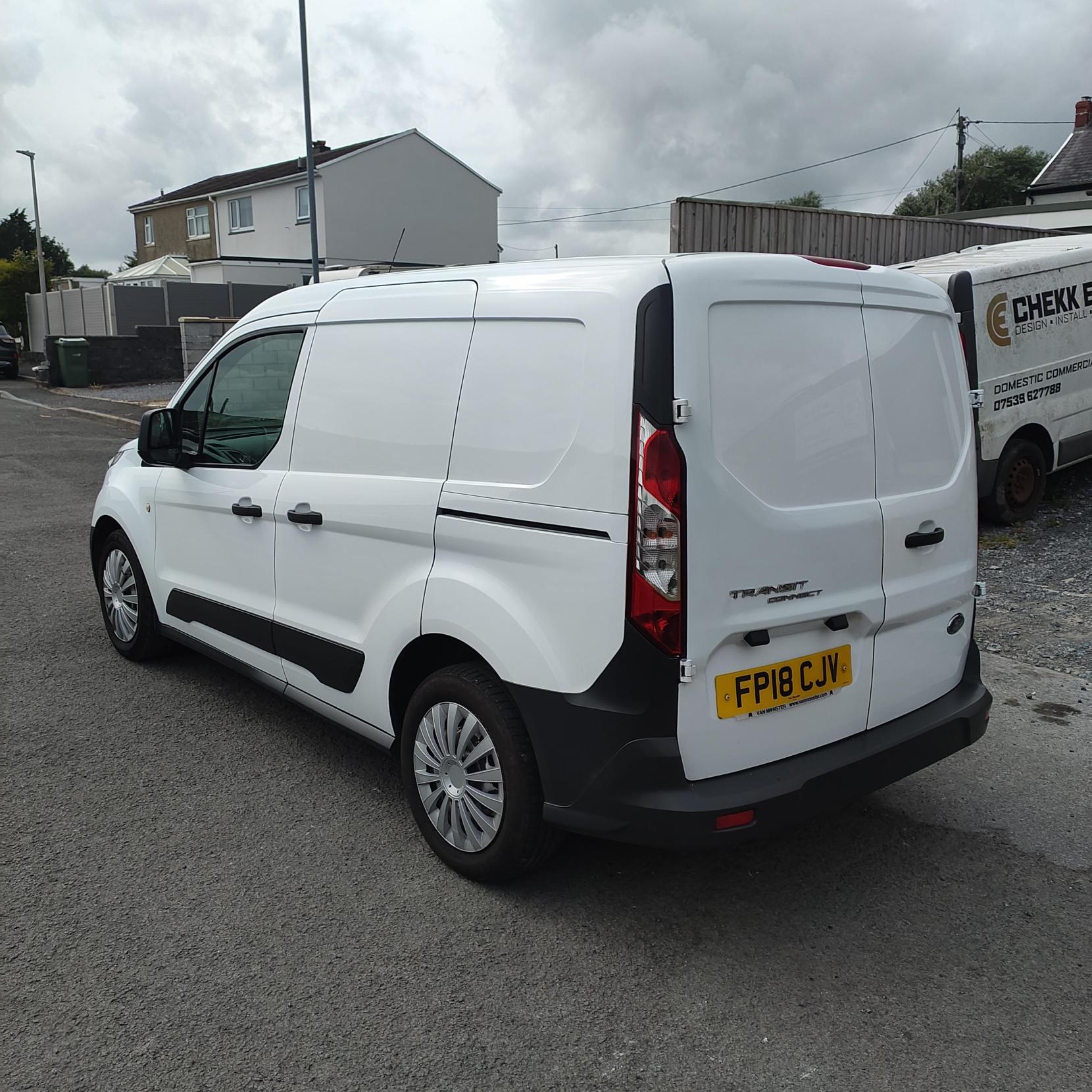 Ford Transit Connect 1.5 TDCi 200 Panel Van 5dr Diesel Manual L1 H1 (120 g/km, 74 bhp)