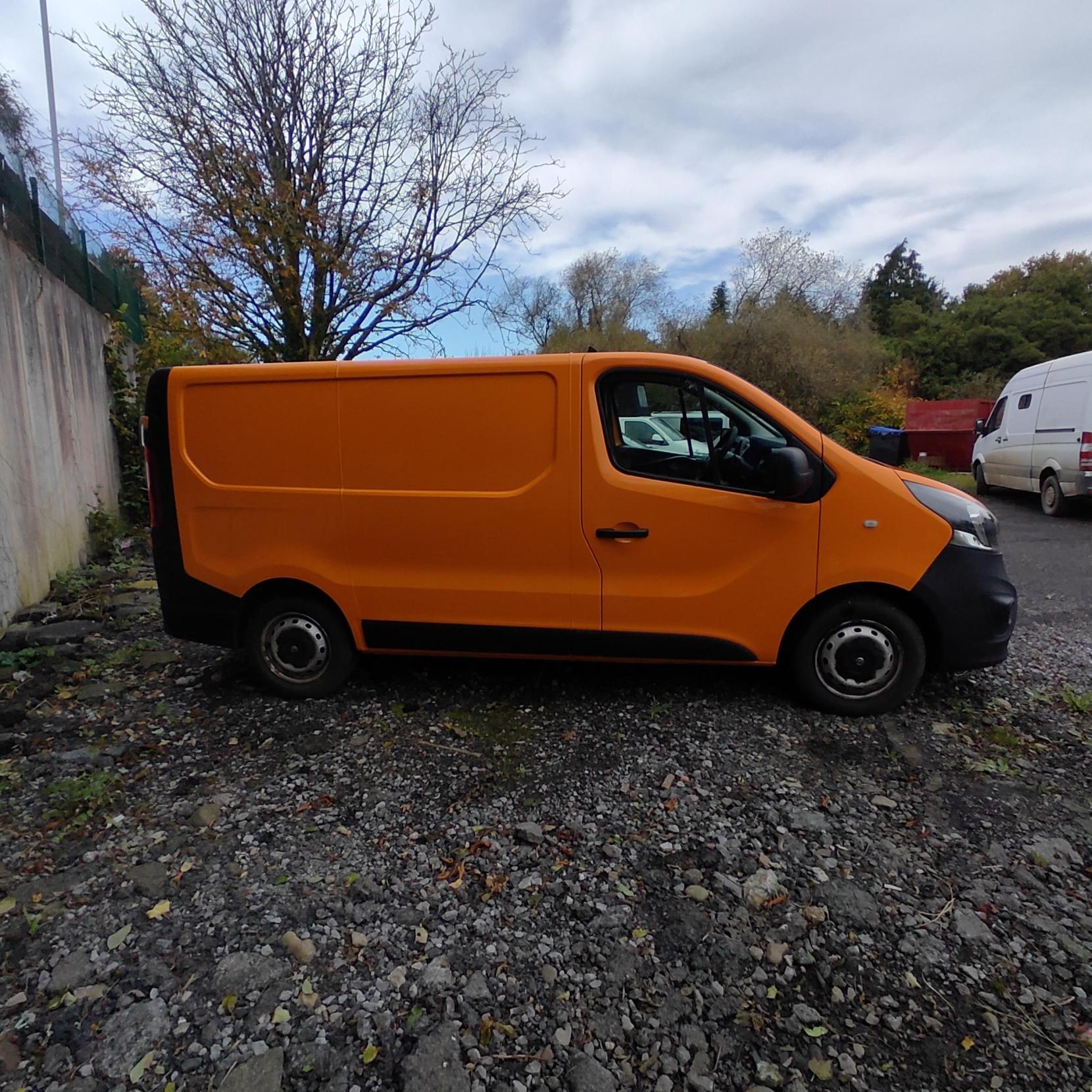 Vauxhall Vivaro 1.6 CDTi 2700 Panel Van 5dr Diesel Manual L1 H1 Euro 5 (115 ps)