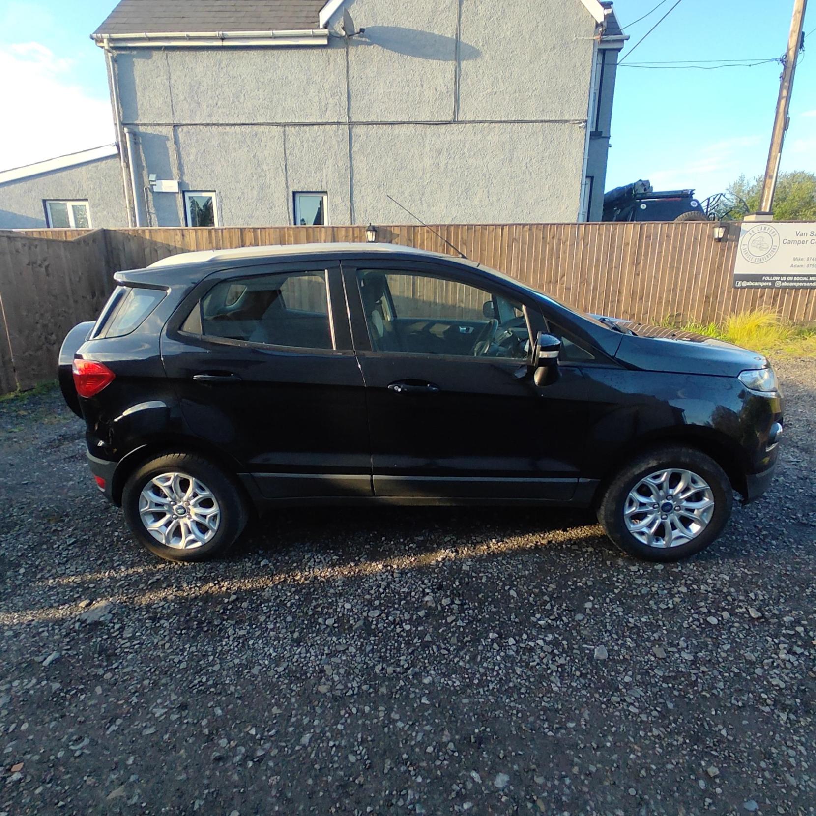 Ford EcoSport 1.5 TDCi Titanium SUV 5dr Diesel Manual 2WD Euro 5 (90 ps)