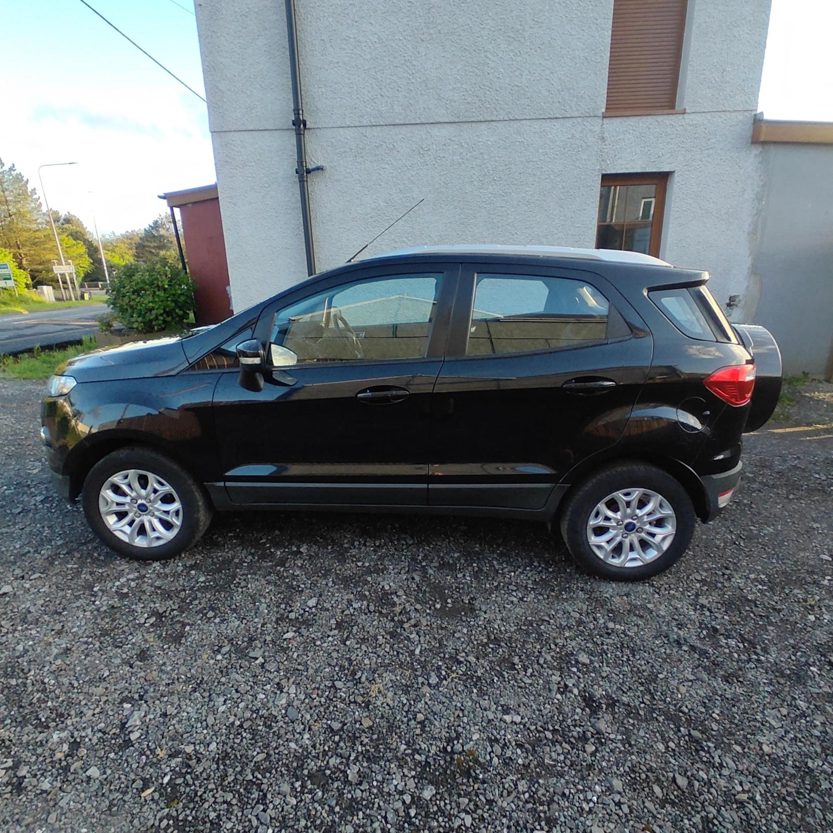 Ford EcoSport 1.5 TDCi Titanium SUV 5dr Diesel Manual 2WD Euro 5 (90 ps)