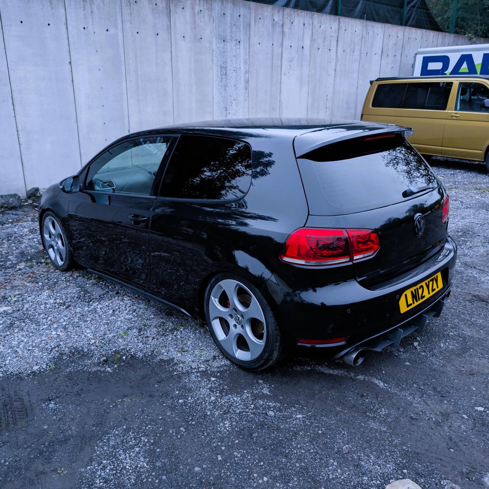 Volkswagen Golf 2.0 TSI GTI (Leather) Hatchback 3dr Petrol Manual Euro 5 (210 ps)