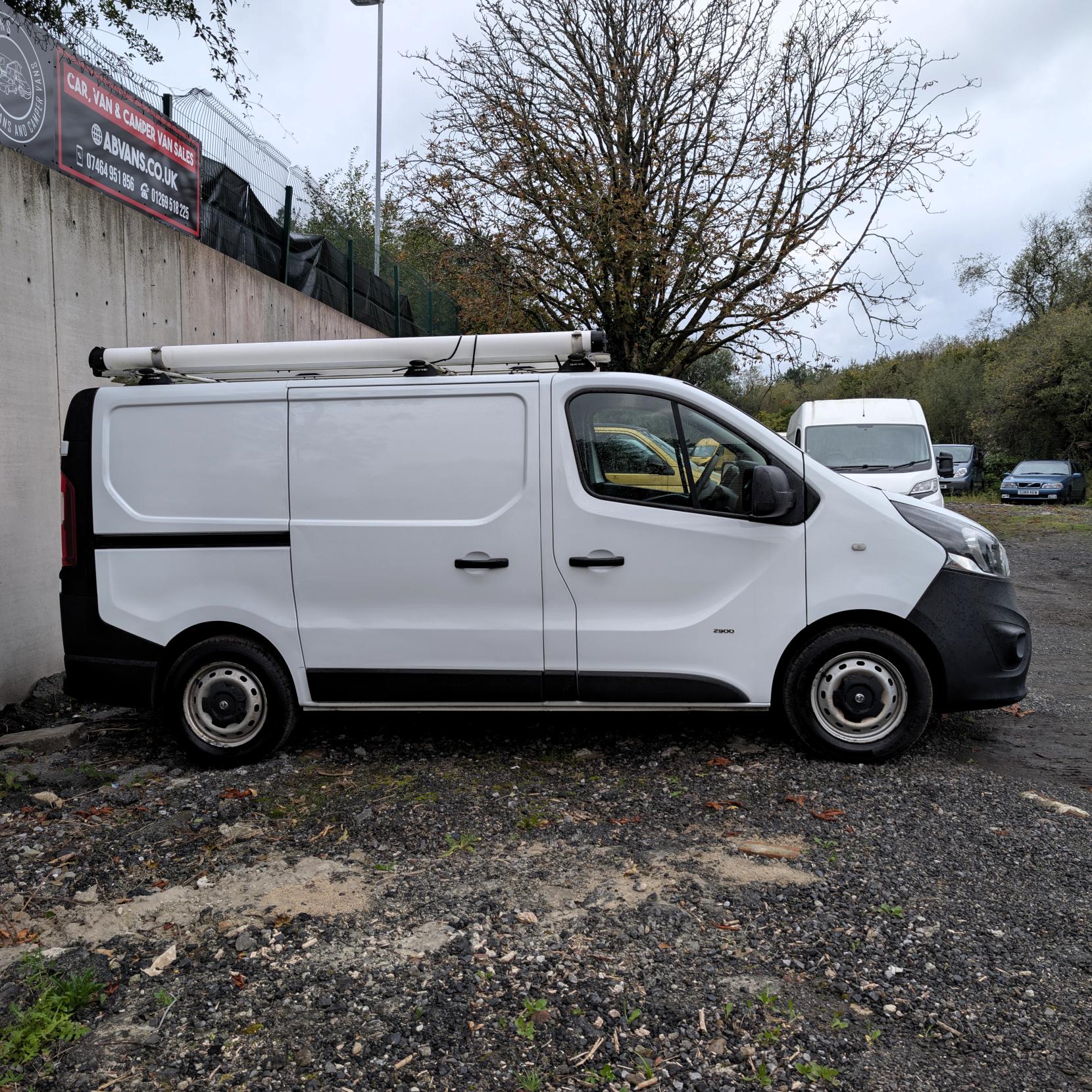 Vauxhall Vivaro 1.6 CDTi 2900 ecoFLEX Panel Van 5dr Diesel Manual L1 H1 Euro 5 (s/s) (90 ps)