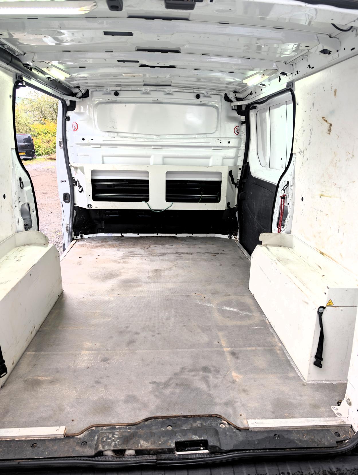 Vauxhall Vivaro 1.6 CDTi 2900 ecoFLEX Panel Van 5dr Diesel Manual L1 H1 Euro 5 (s/s) (90 ps)