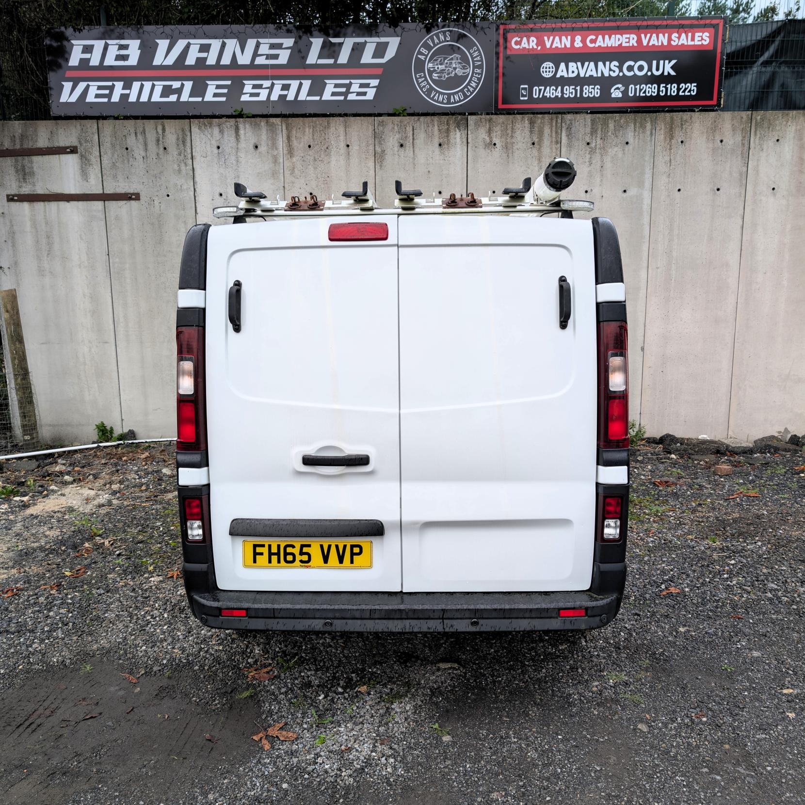 Vauxhall Vivaro 1.6 CDTi 2900 ecoFLEX Panel Van 5dr Diesel Manual L1 H1 Euro 5 (s/s) (90 ps)