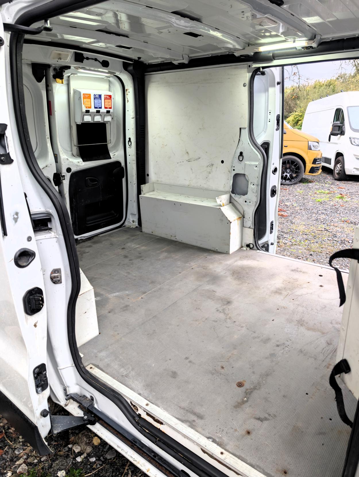 Vauxhall Vivaro 1.6 CDTi 2900 ecoFLEX Panel Van 5dr Diesel Manual L1 H1 Euro 5 (s/s) (90 ps)