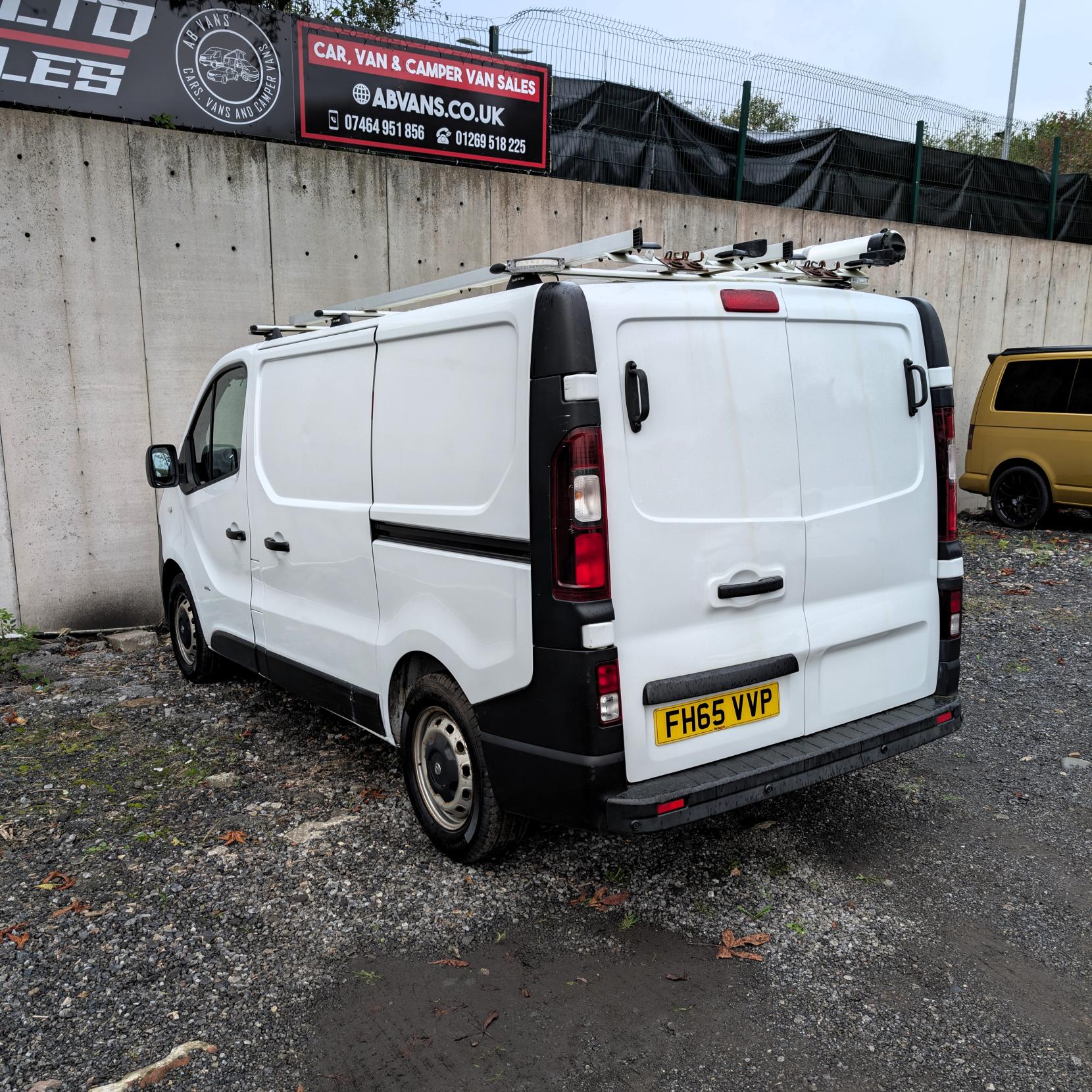Vauxhall Vivaro 1.6 CDTi 2900 ecoFLEX Panel Van 5dr Diesel Manual L1 H1 Euro 5 (s/s) (90 ps)