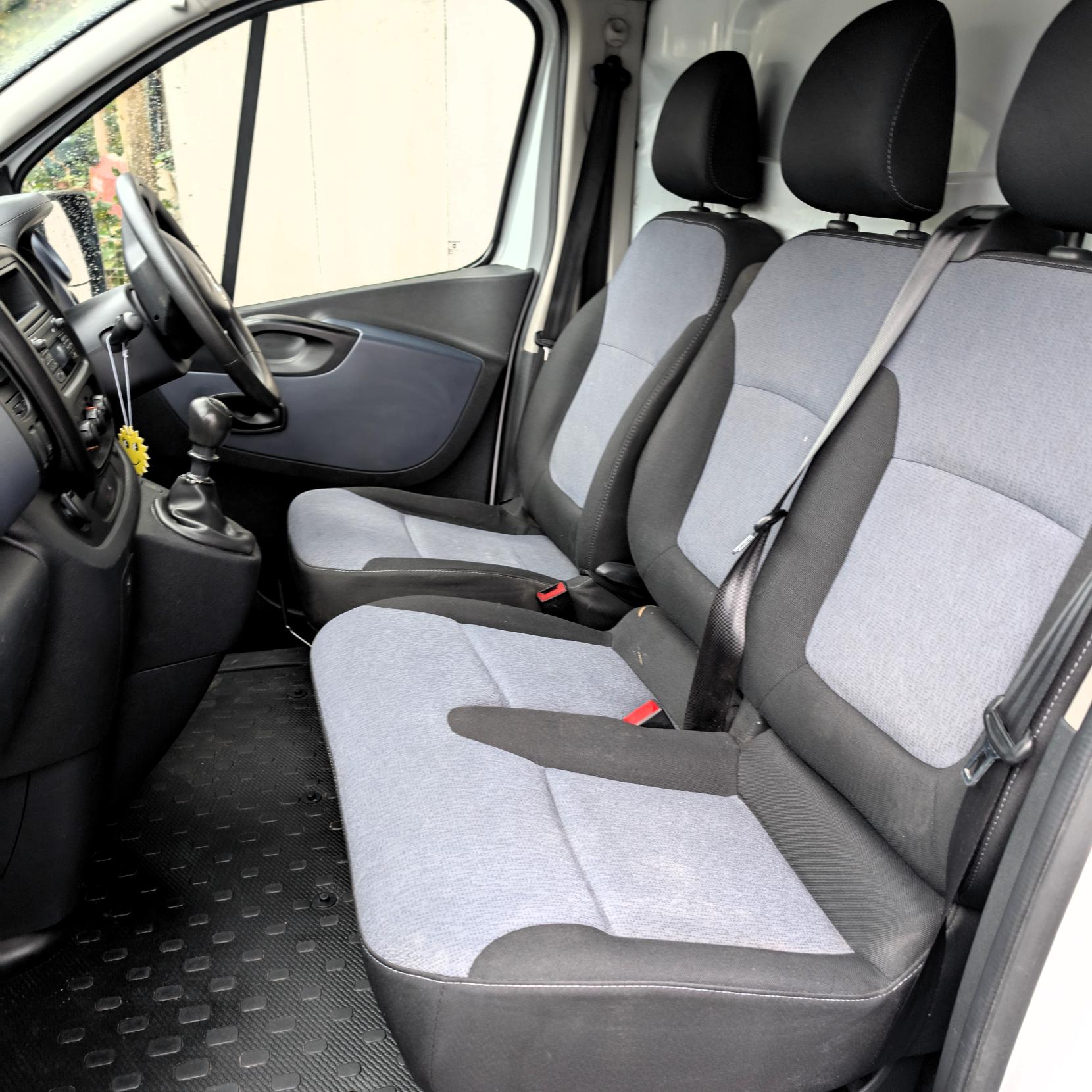 Vauxhall Vivaro 1.6 CDTi 2900 ecoFLEX Panel Van 5dr Diesel Manual L1 H1 Euro 5 (s/s) (90 ps)