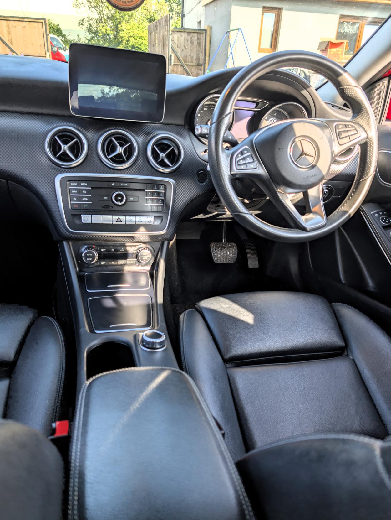 Mercedes-Benz A Class 1.5 A180d Sport (Premium) Hatchback 5dr Diesel 7G-DCT Euro 6 (s/s) (109 ps)