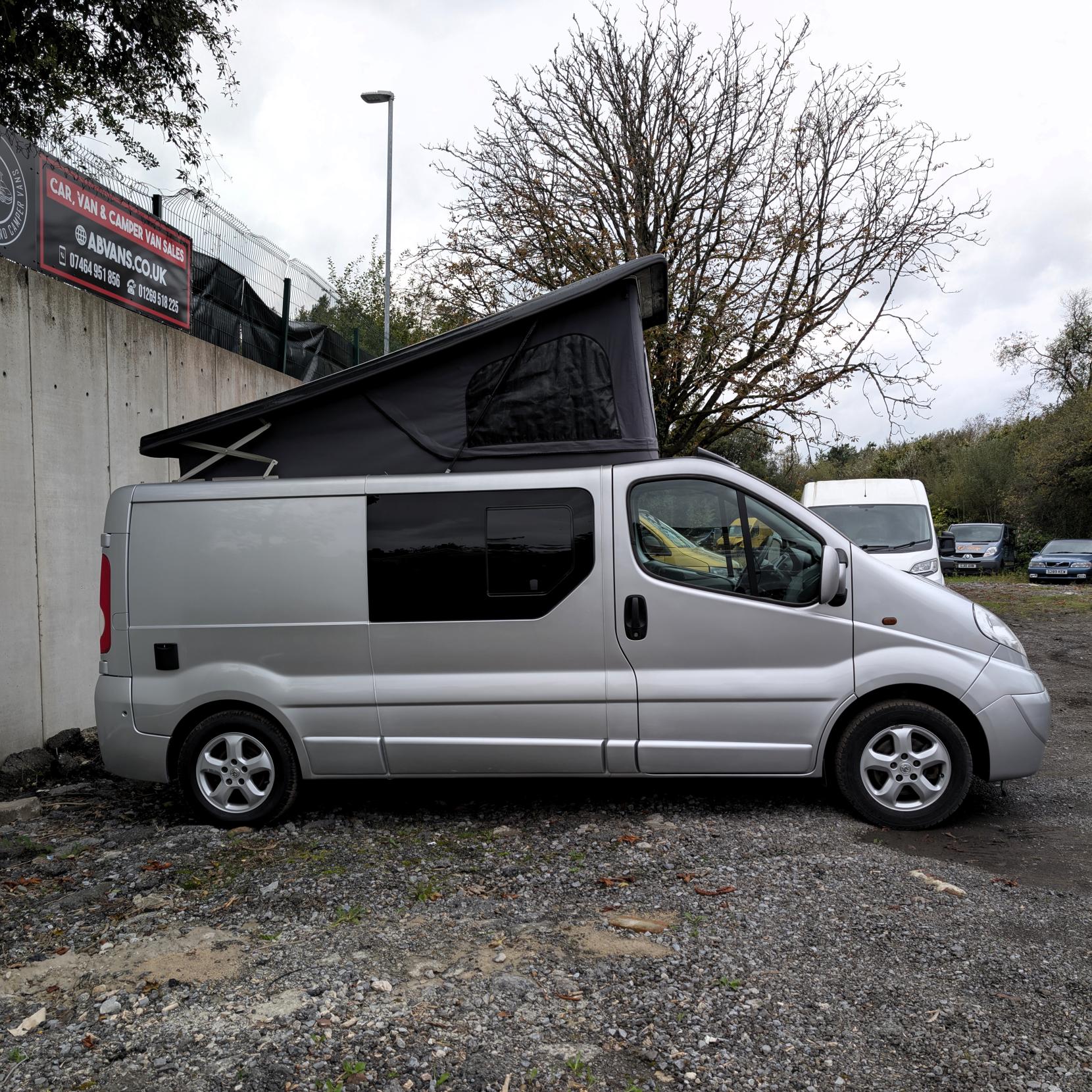 Vauxhall Vivaro 2014 VAUXHALL VIVARO CAMPER VAN POP TOP 4 BERTH DAY VAN 