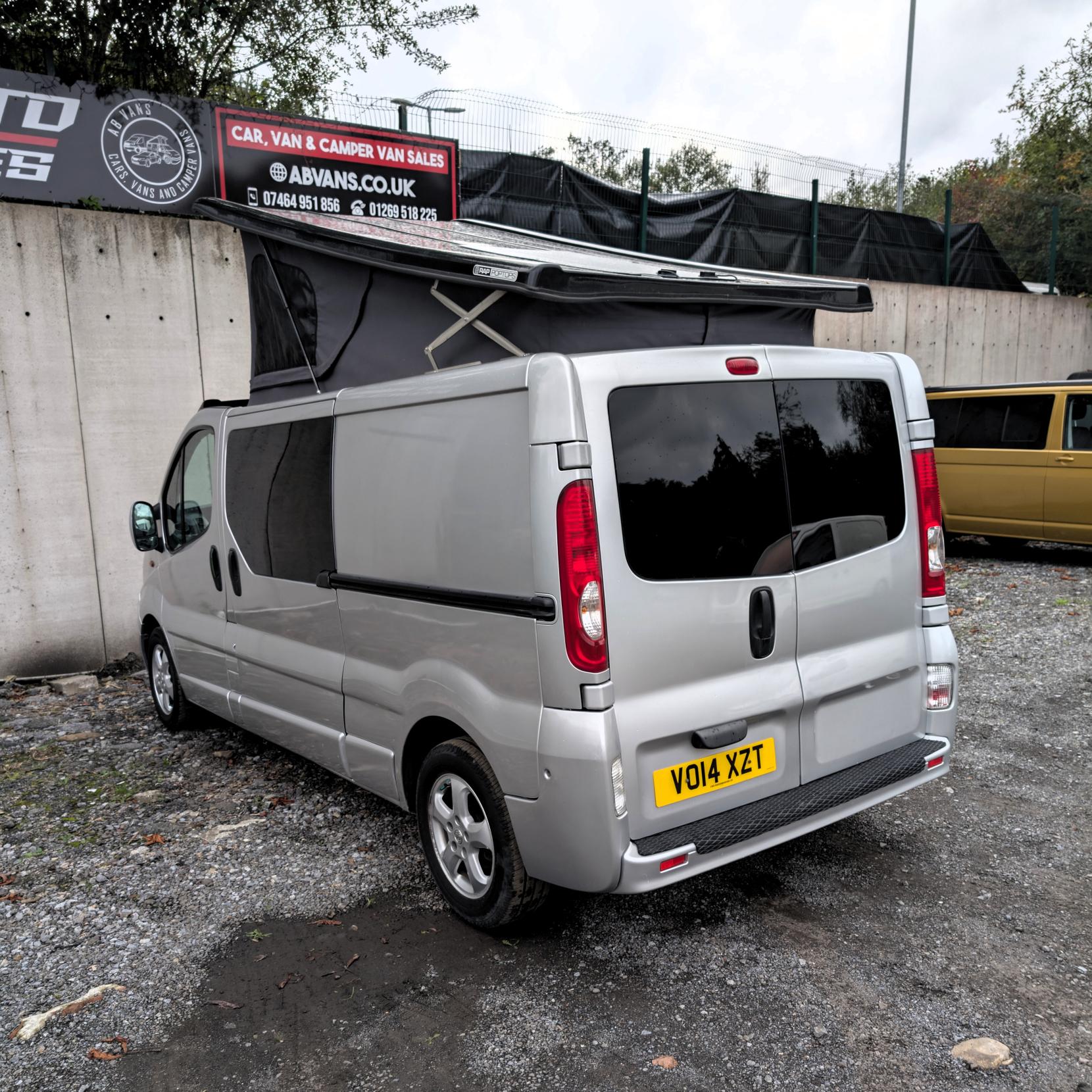 Vauxhall Vivaro 2014 VAUXHALL VIVARO CAMPER VAN POP TOP 4 BERTH DAY VAN 