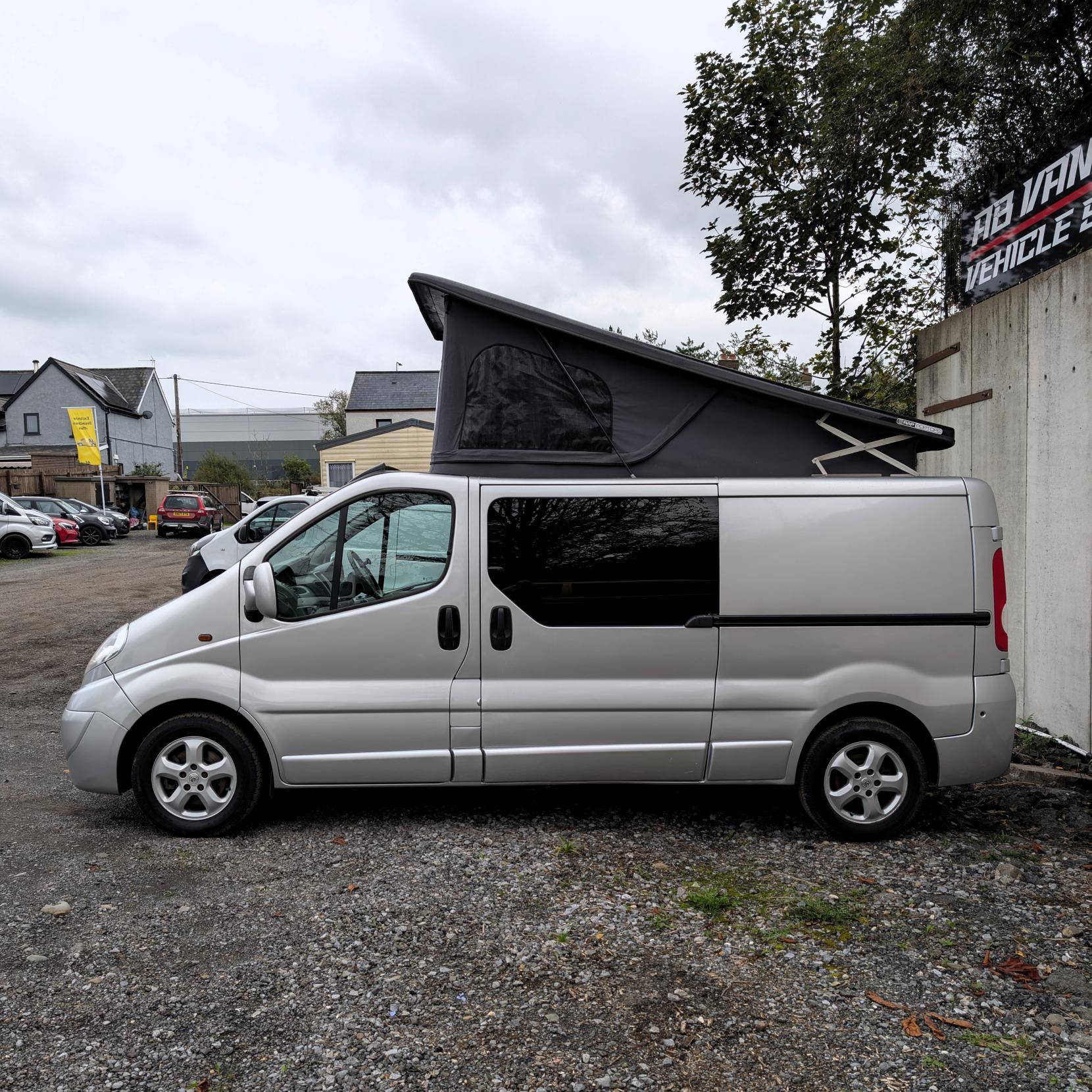 Vauxhall Vivaro 2014 VAUXHALL VIVARO CAMPER VAN POP TOP 4 BERTH DAY VAN 