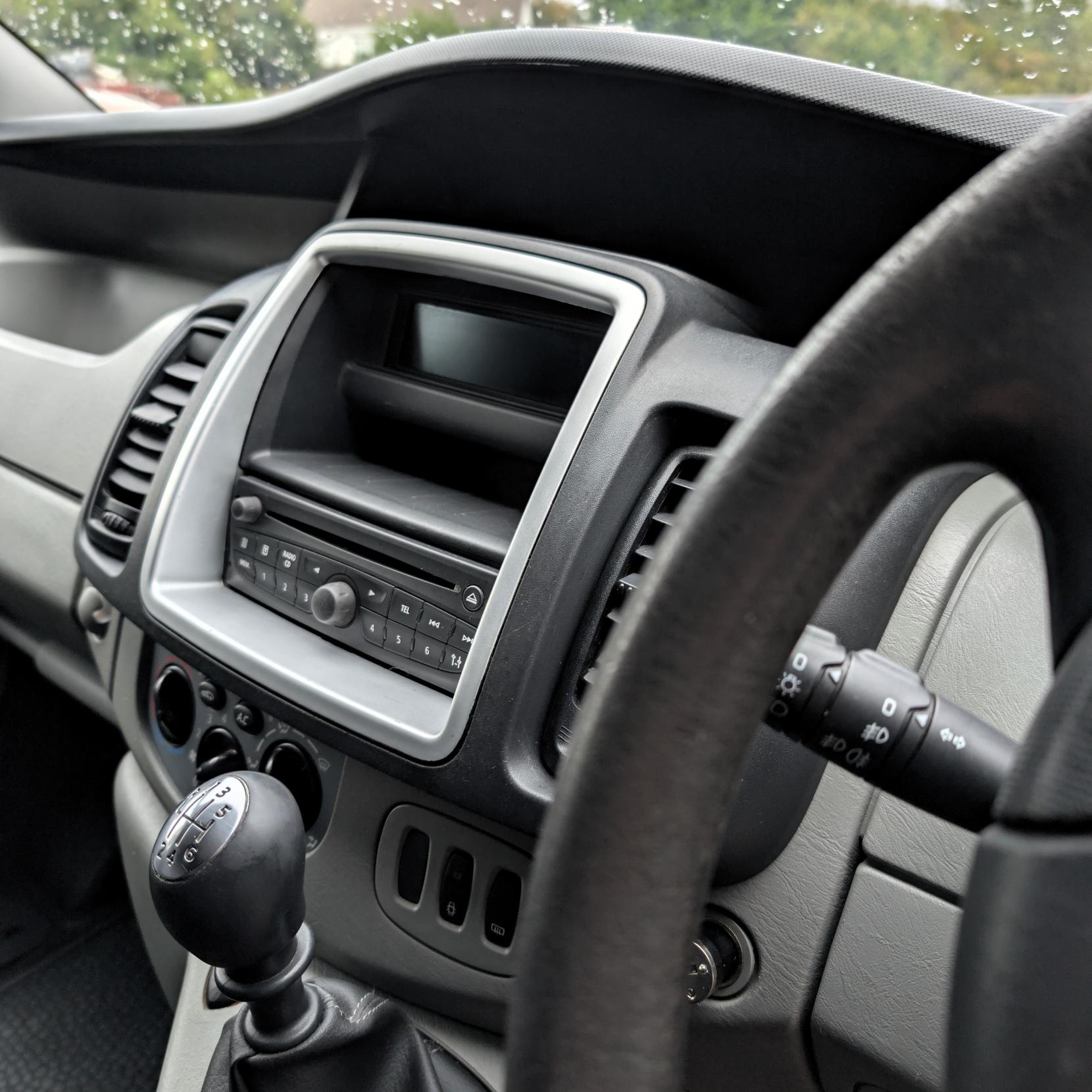 Vauxhall Vivaro 2014 VAUXHALL VIVARO CAMPER VAN POP TOP 4 BERTH DAY VAN 