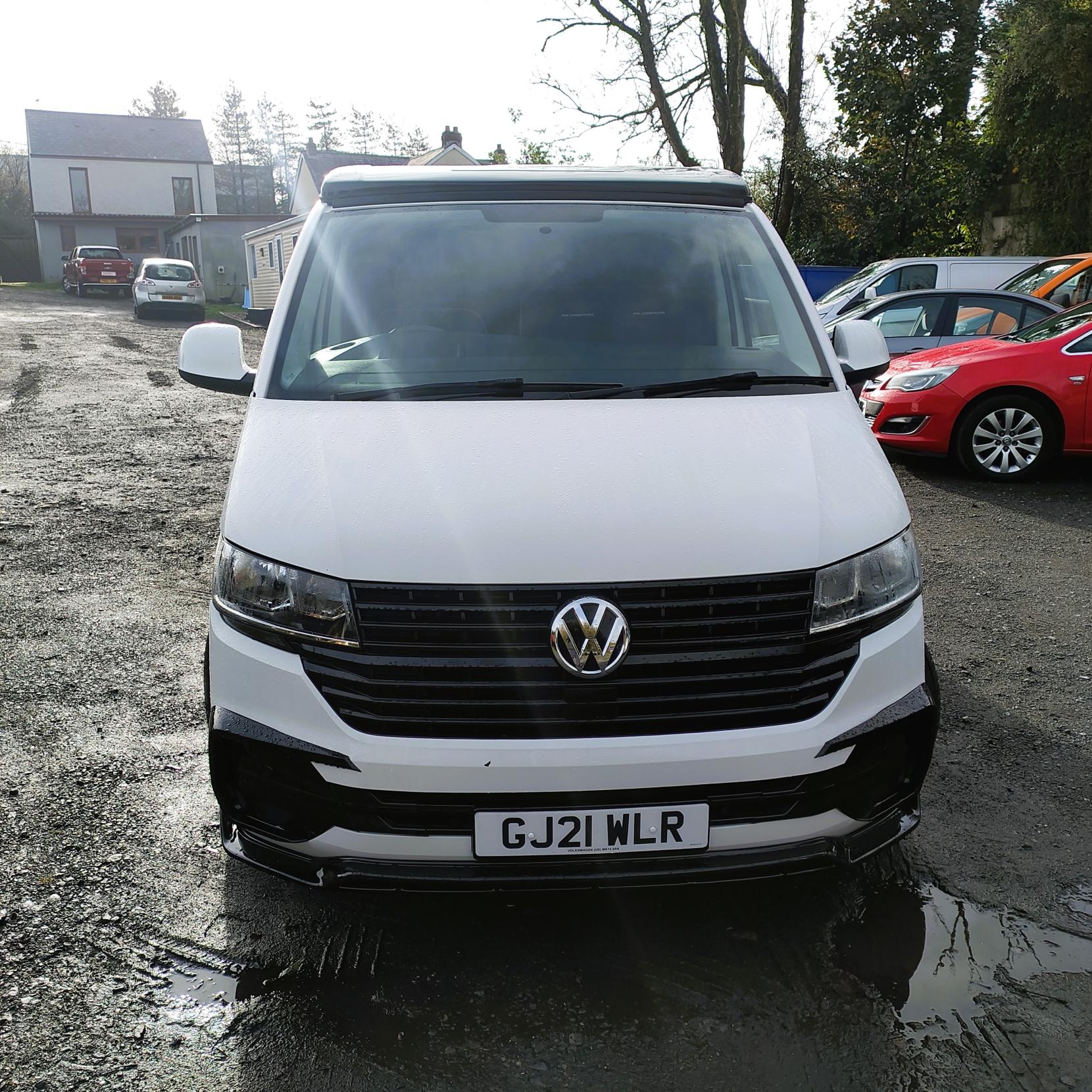 Volkswagen Transporter 2.0 TDI T28 Startline Camper Van 4 Berth