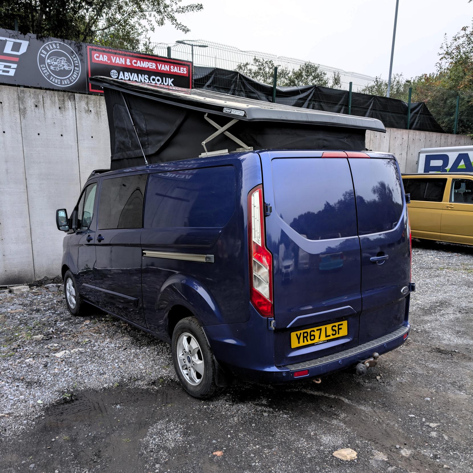 Ford Transit Custom 2.0 TDCi 290 Limited Panel Van 5dr Diesel Manual L2 H2 (157 g/km, 128 bhp)