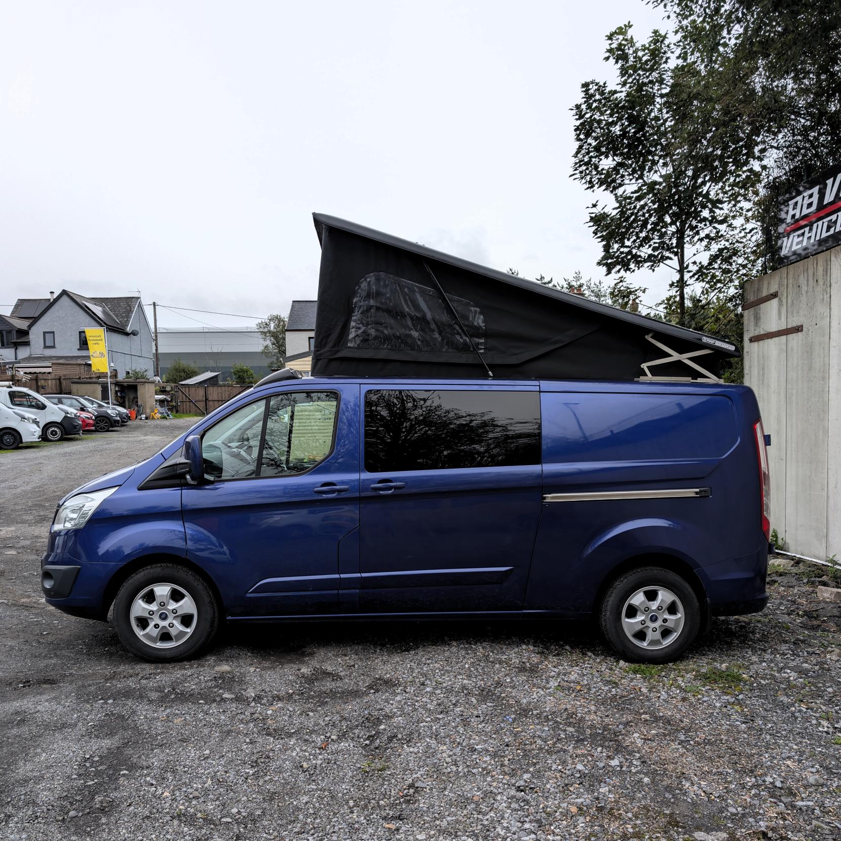 Ford Transit Custom 2.0 TDCi 290 Limited Panel Van 5dr Diesel Manual L2 H2 (157 g/km, 128 bhp)