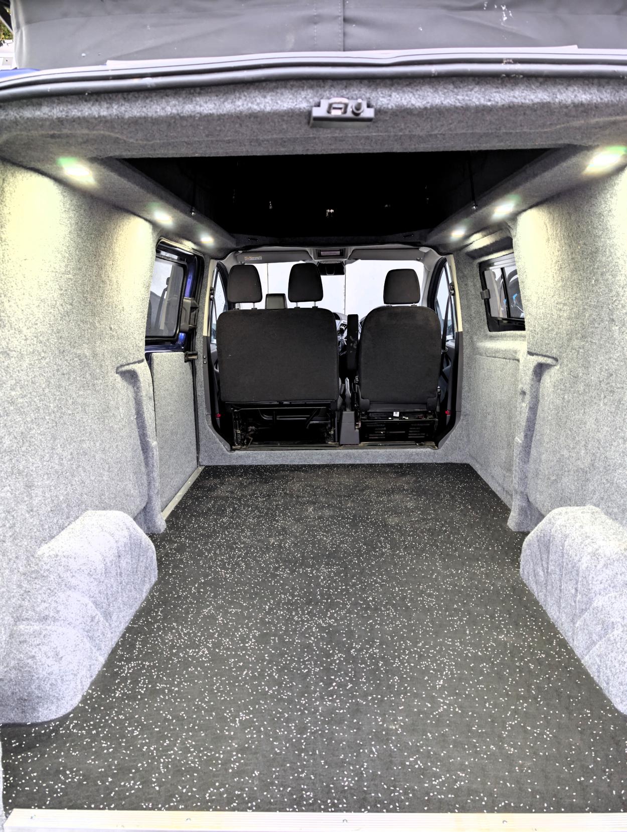 Ford Transit Custom 2.0 TDCi 290 Limited Panel Van 5dr Diesel Manual L2 H2 (157 g/km, 128 bhp)