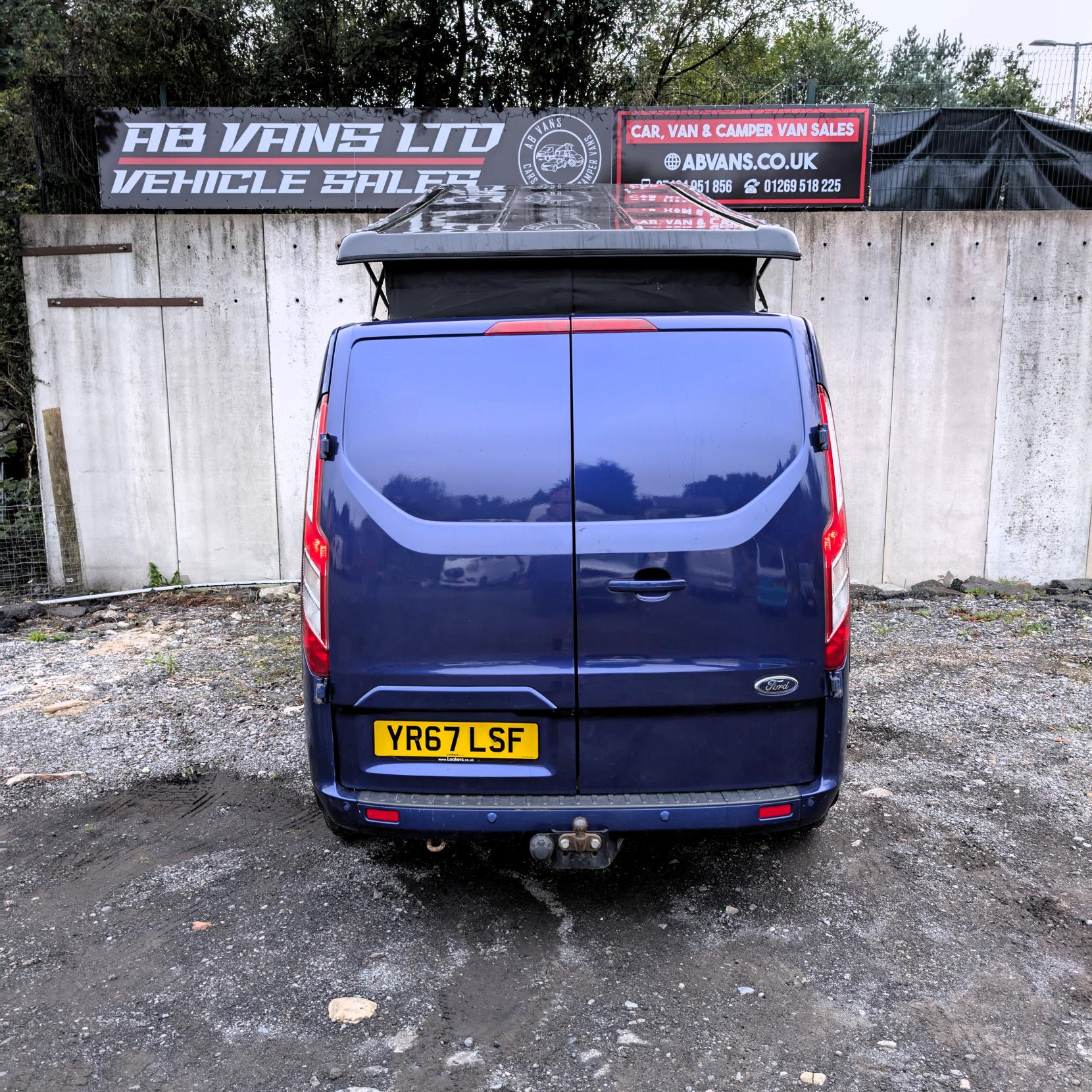 Ford Transit Custom 2.0 TDCi 290 Limited Panel Van 5dr Diesel Manual L2 H2 (157 g/km, 128 bhp)