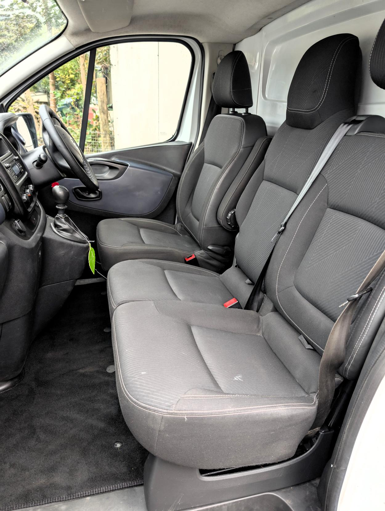 Vauxhall Vivaro 1.6 CDTi 2700 Panel Van 5dr Diesel Manual L1 H1 Euro 5 (115 ps)