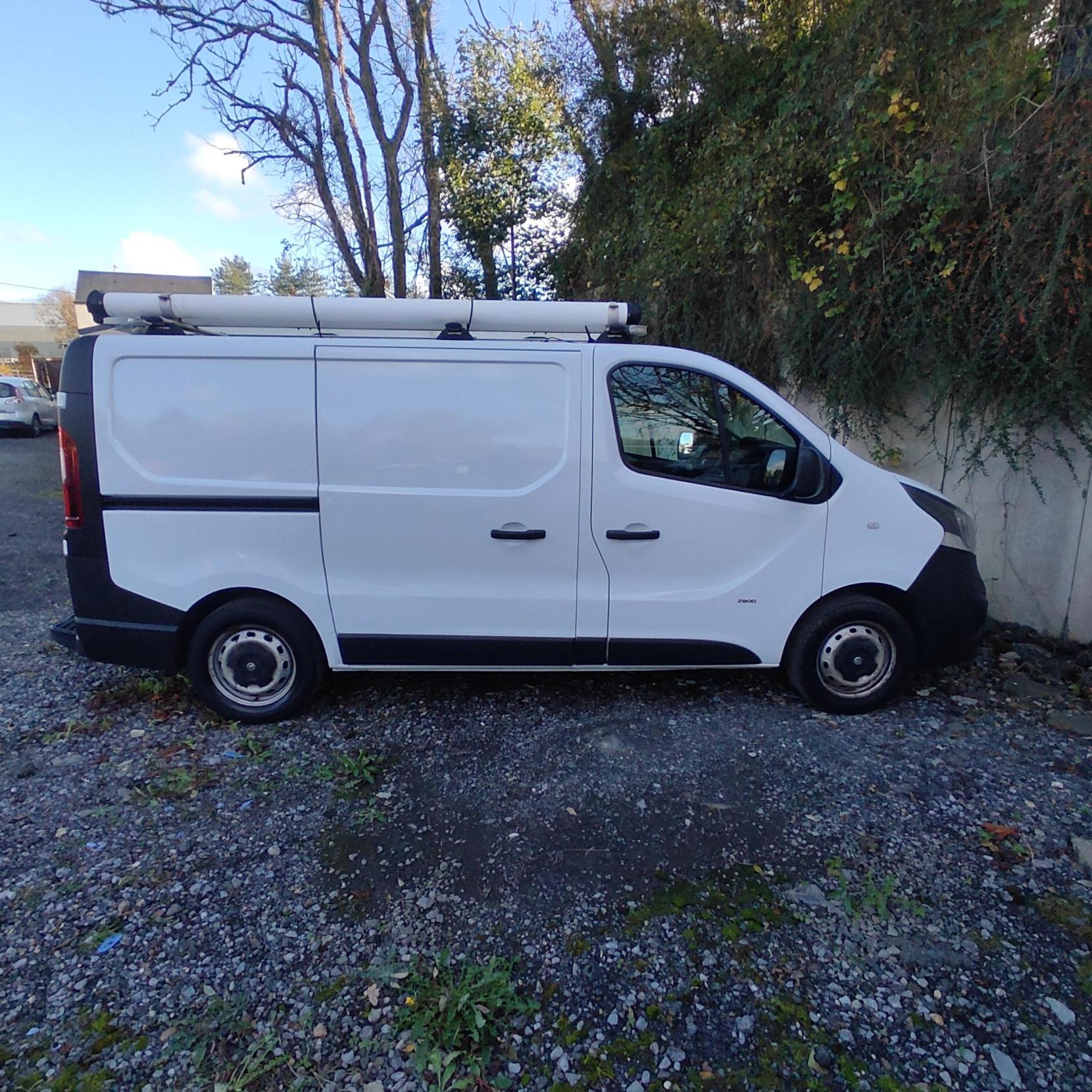 Vauxhall Vivaro 1.6 CDTi 2900 Panel Van 5dr Diesel Manual L1 H1 Euro 5 (90 ps)