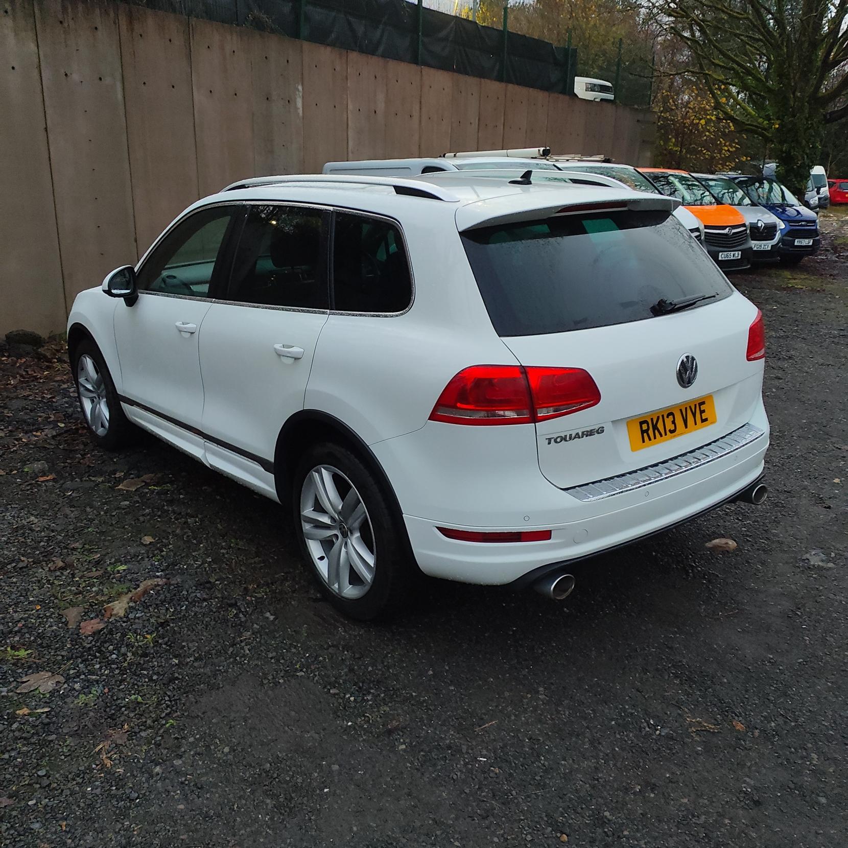 Volkswagen Touareg 3.0 TDI V6 BlueMotion Tech Altitude SUV 5dr Diesel Tiptronic 4WD Euro 5 (s/s) (245 ps)