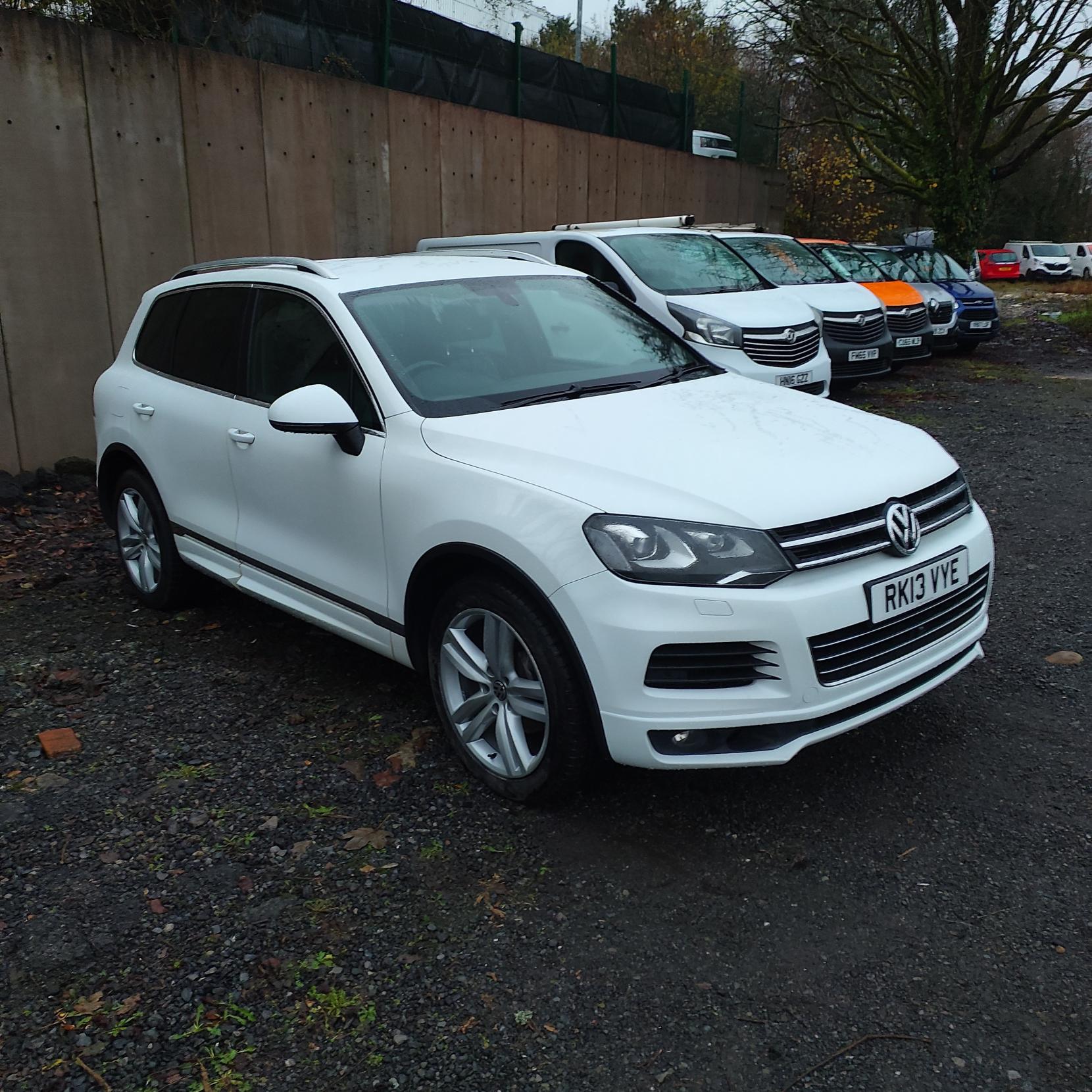 Volkswagen Touareg 3.0 TDI V6 BlueMotion Tech Altitude SUV 5dr Diesel Tiptronic 4WD Euro 5 (s/s) (245 ps)