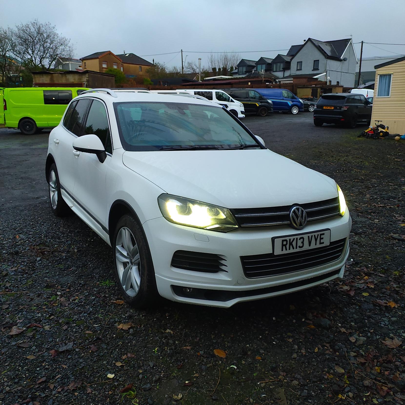 Volkswagen Touareg 3.0 TDI V6 BlueMotion Tech Altitude SUV 5dr Diesel Tiptronic 4WD Euro 5 (s/s) (245 ps)