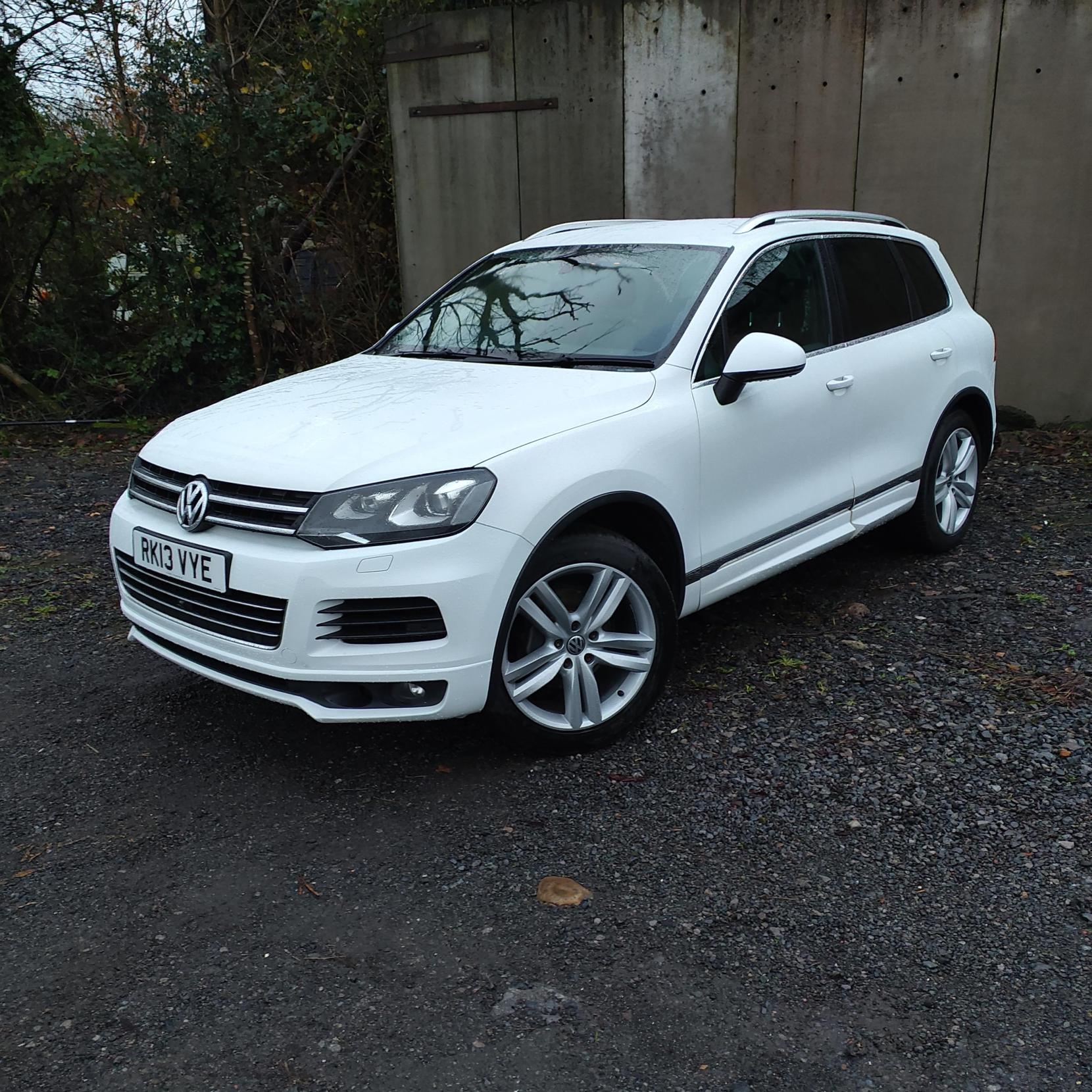 Volkswagen Touareg 3.0 TDI V6 BlueMotion Tech Altitude SUV 5dr Diesel Tiptronic 4WD Euro 5 (s/s) (245 ps)