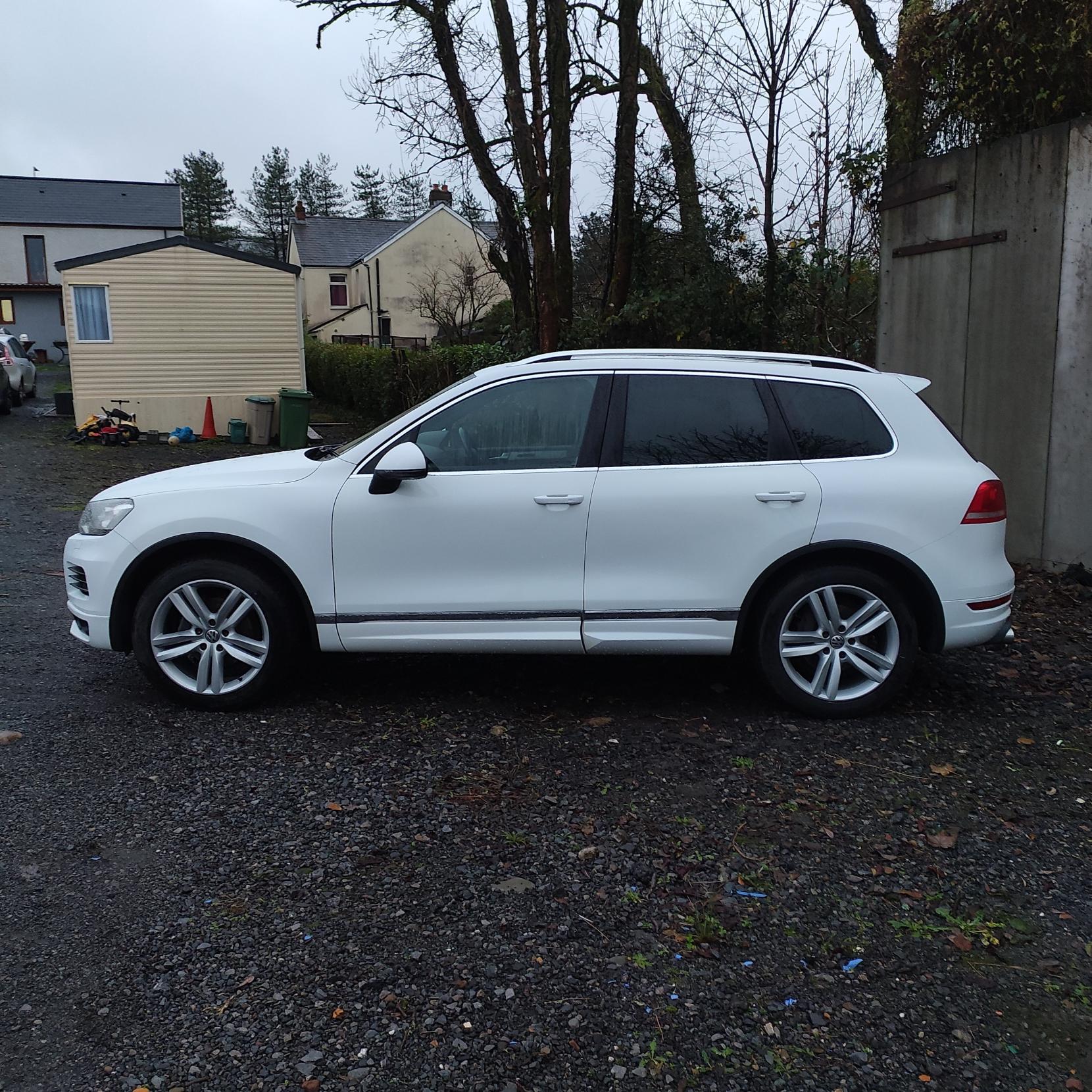 Volkswagen Touareg 3.0 TDI V6 BlueMotion Tech Altitude SUV 5dr Diesel Tiptronic 4WD Euro 5 (s/s) (245 ps)